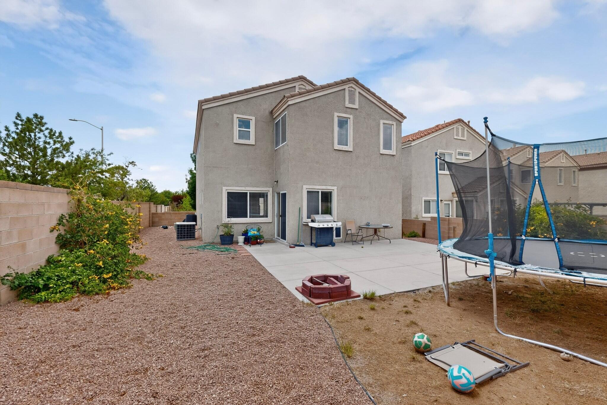 Photo 5 — 348 Pequin Trail SE
