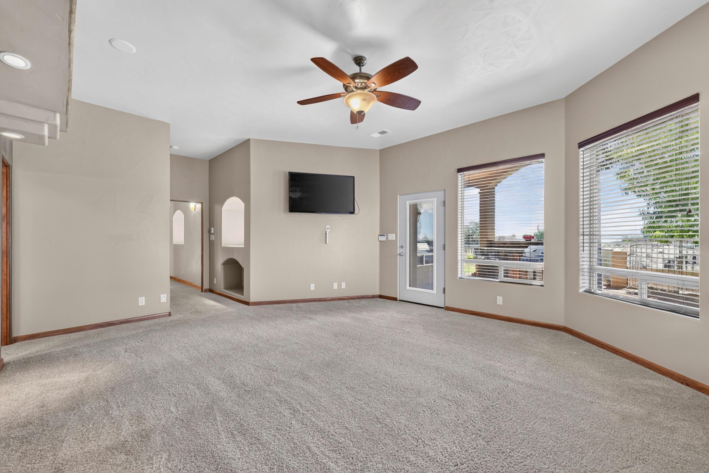 Photo 16 — 2624 Saltillo Road NE
