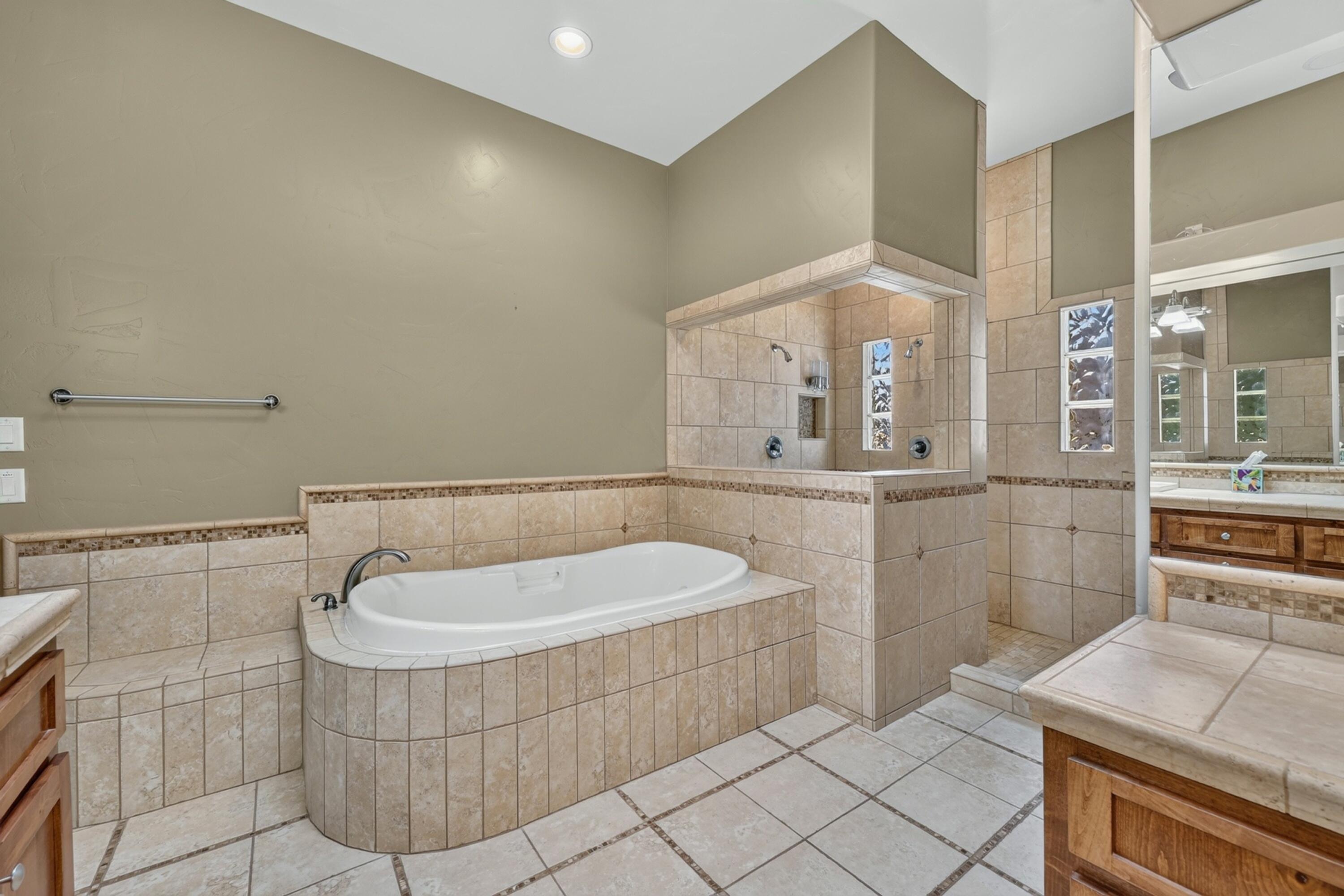 Photo 19 — 2624 Saltillo Road NE