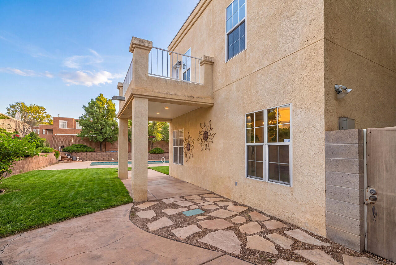Photo 12 — 9441 Allande Road NE