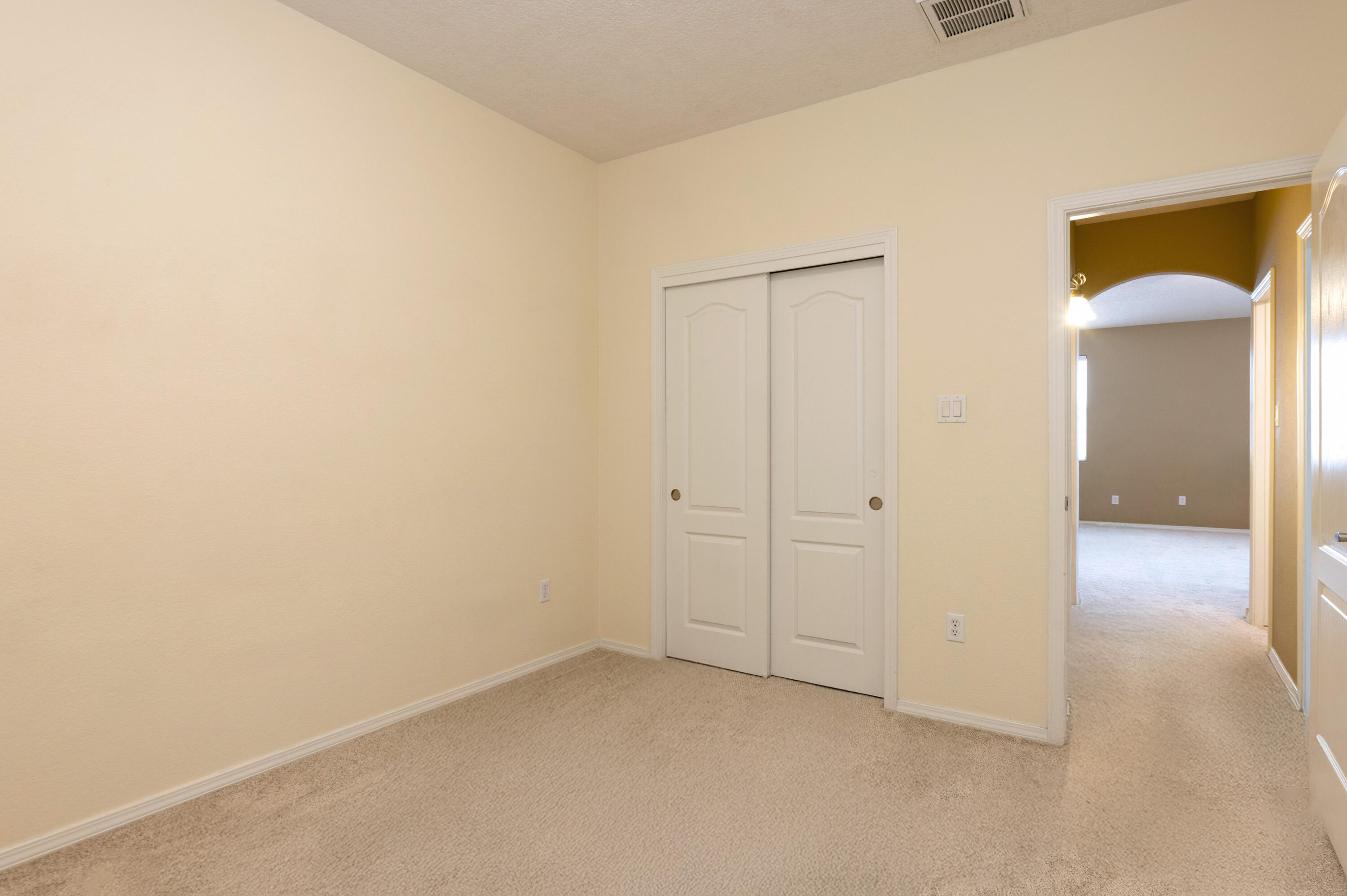 Photo 2 — 2240 Montevine Court SE