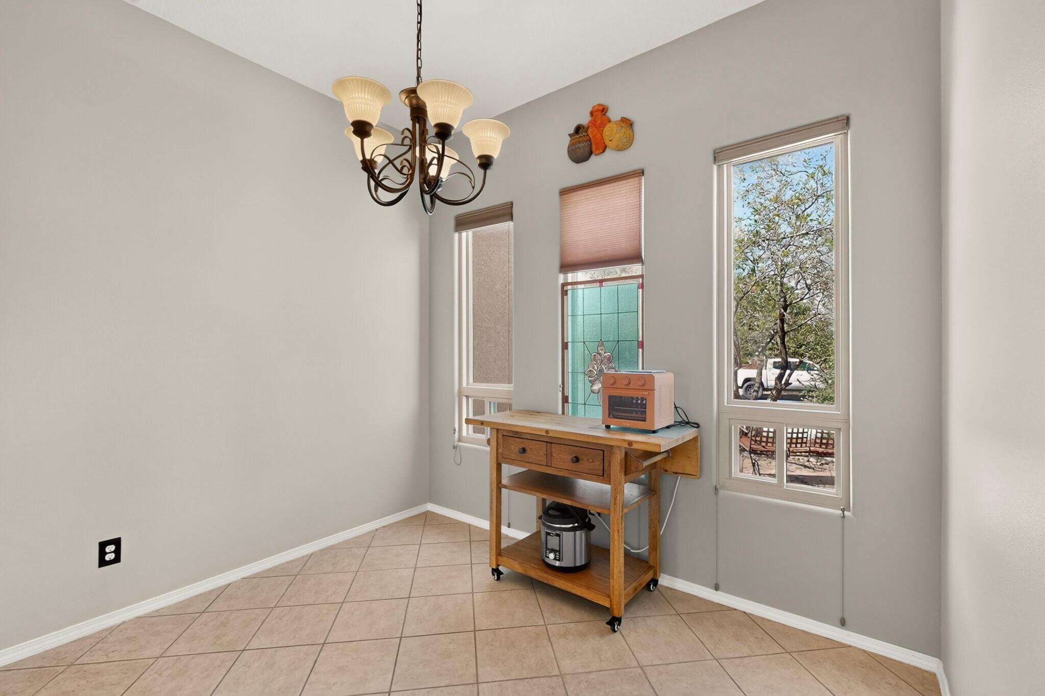 Photo 19 — 2325 Cortina Loop SE