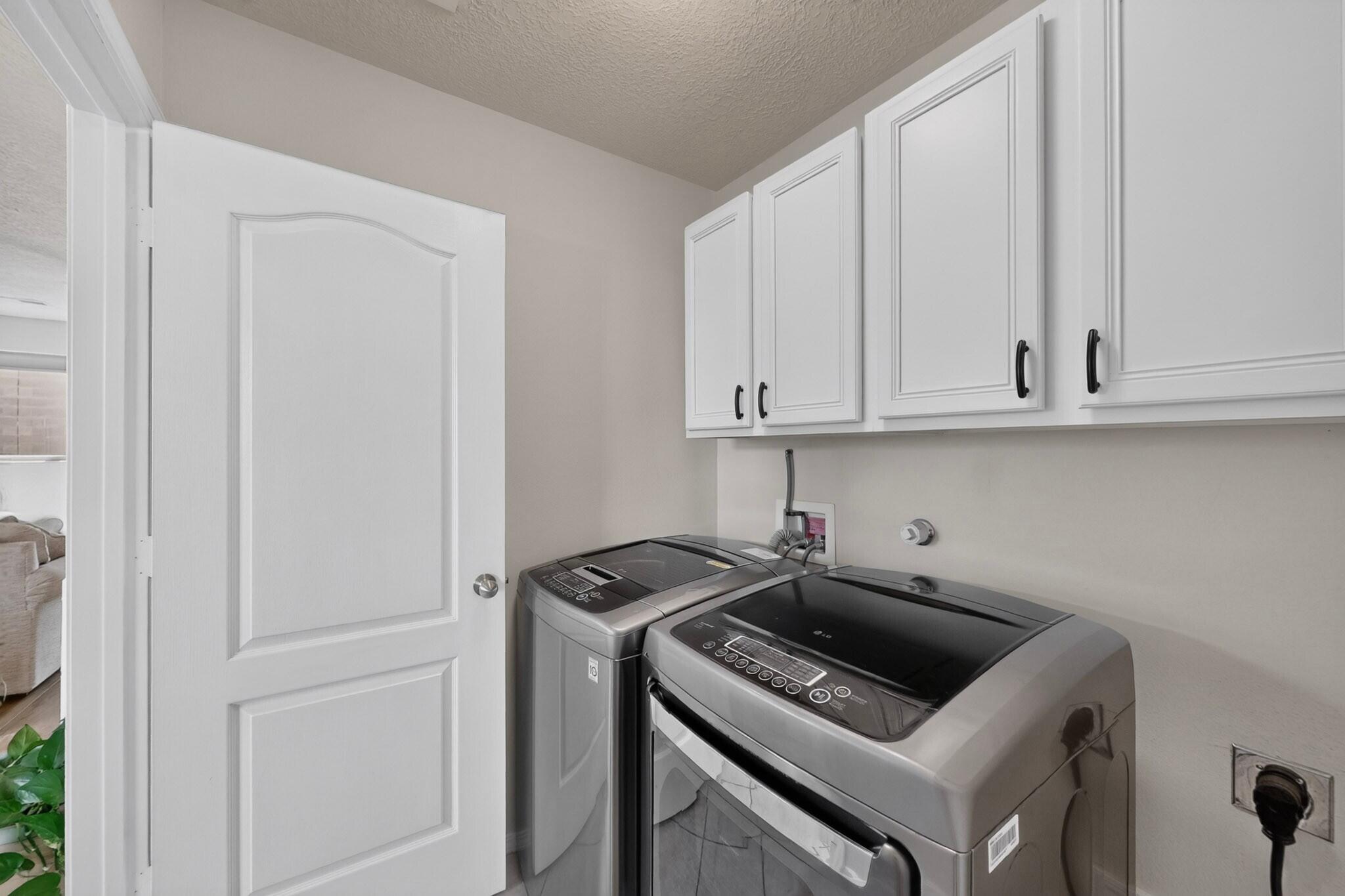 Photo 5 — 2325 Cortina Loop SE