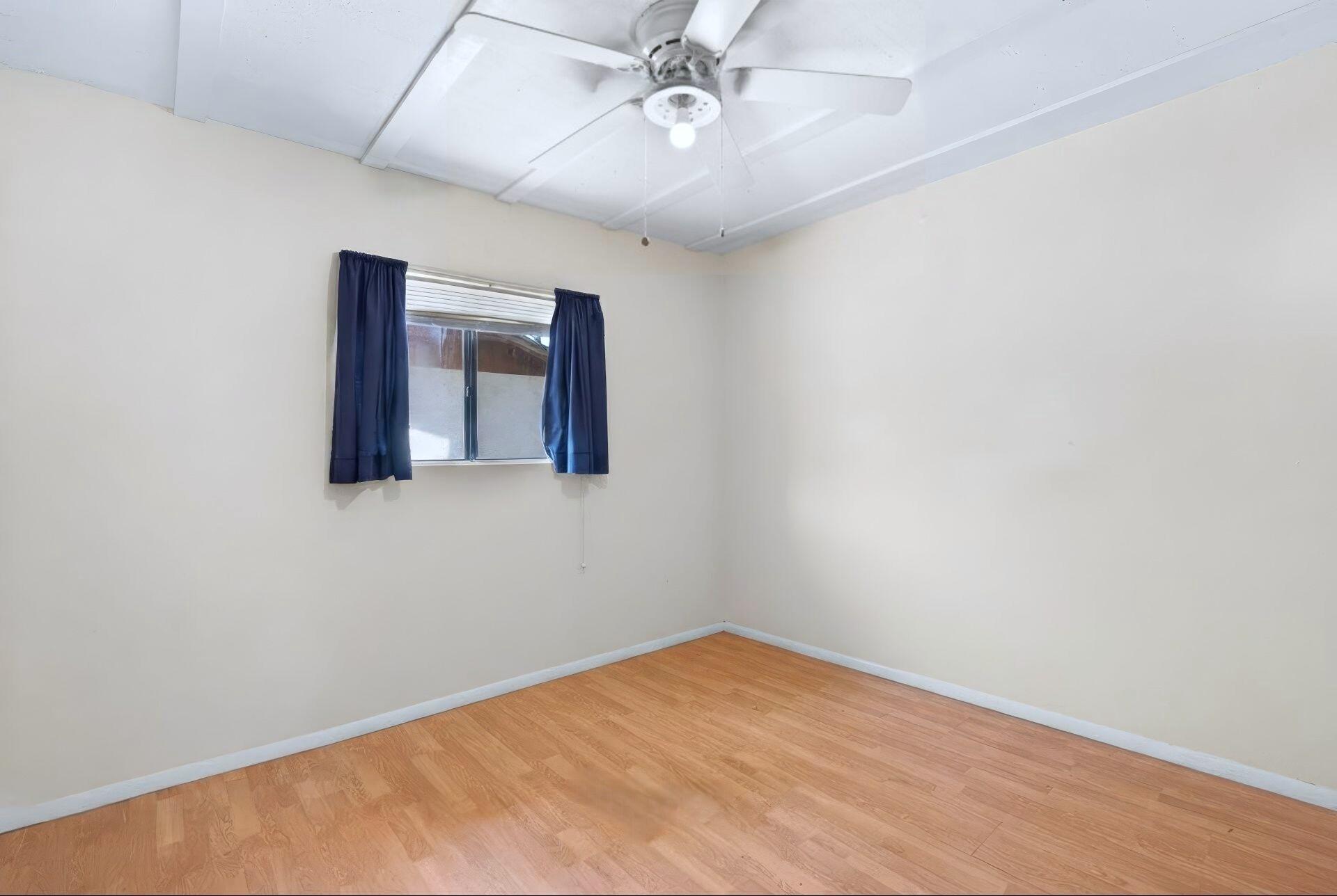 Photo 2 — 1201 W Didier Avenue