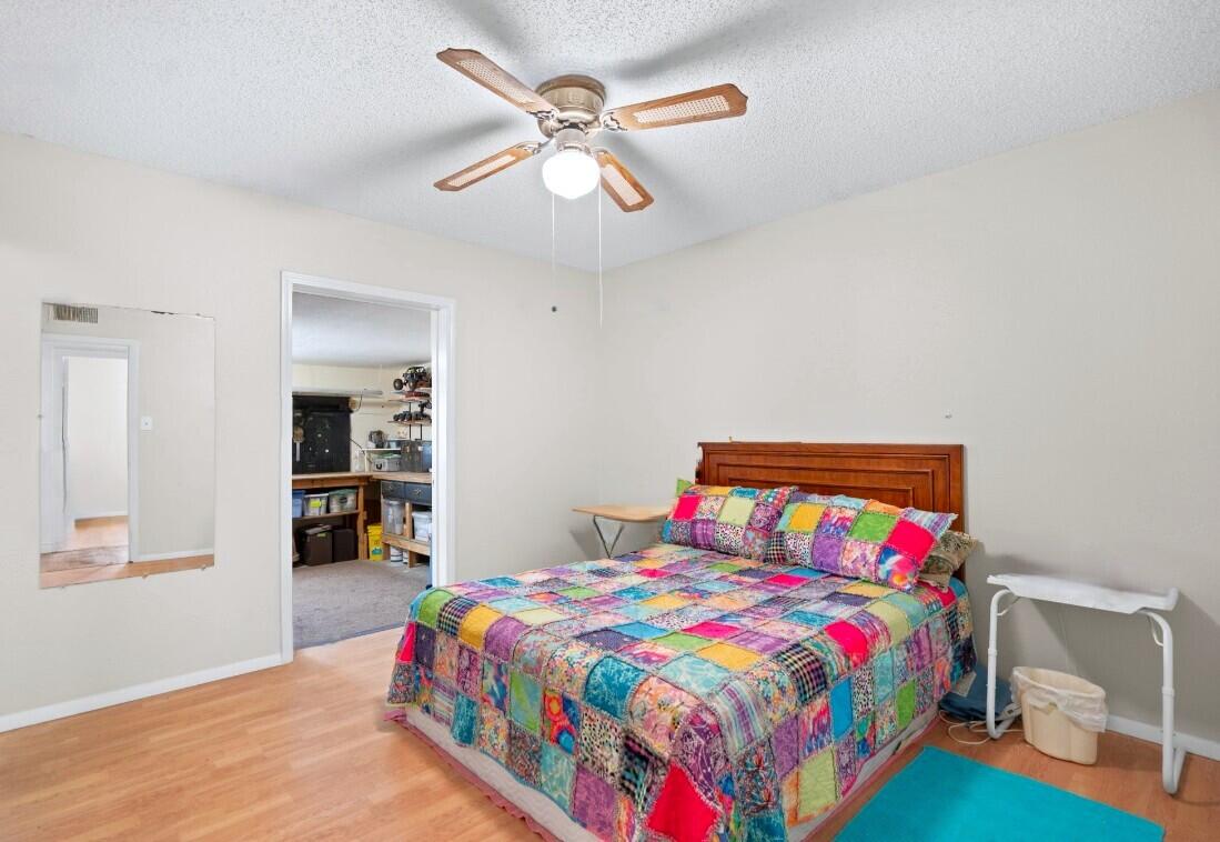 Photo 4 — 1201 W Didier Avenue
