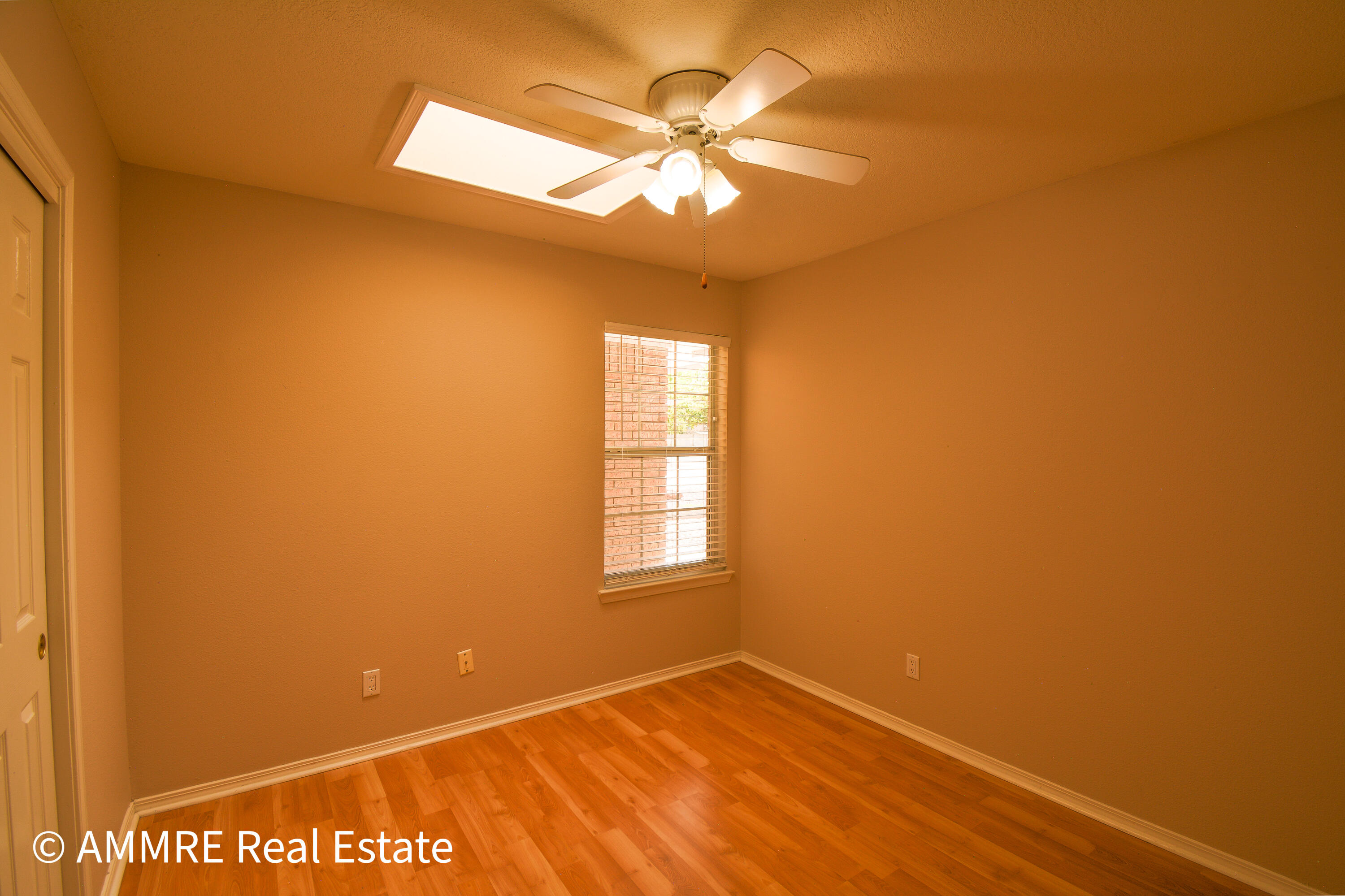 Photo 3 — 6835 Forest Hills Drive NE
