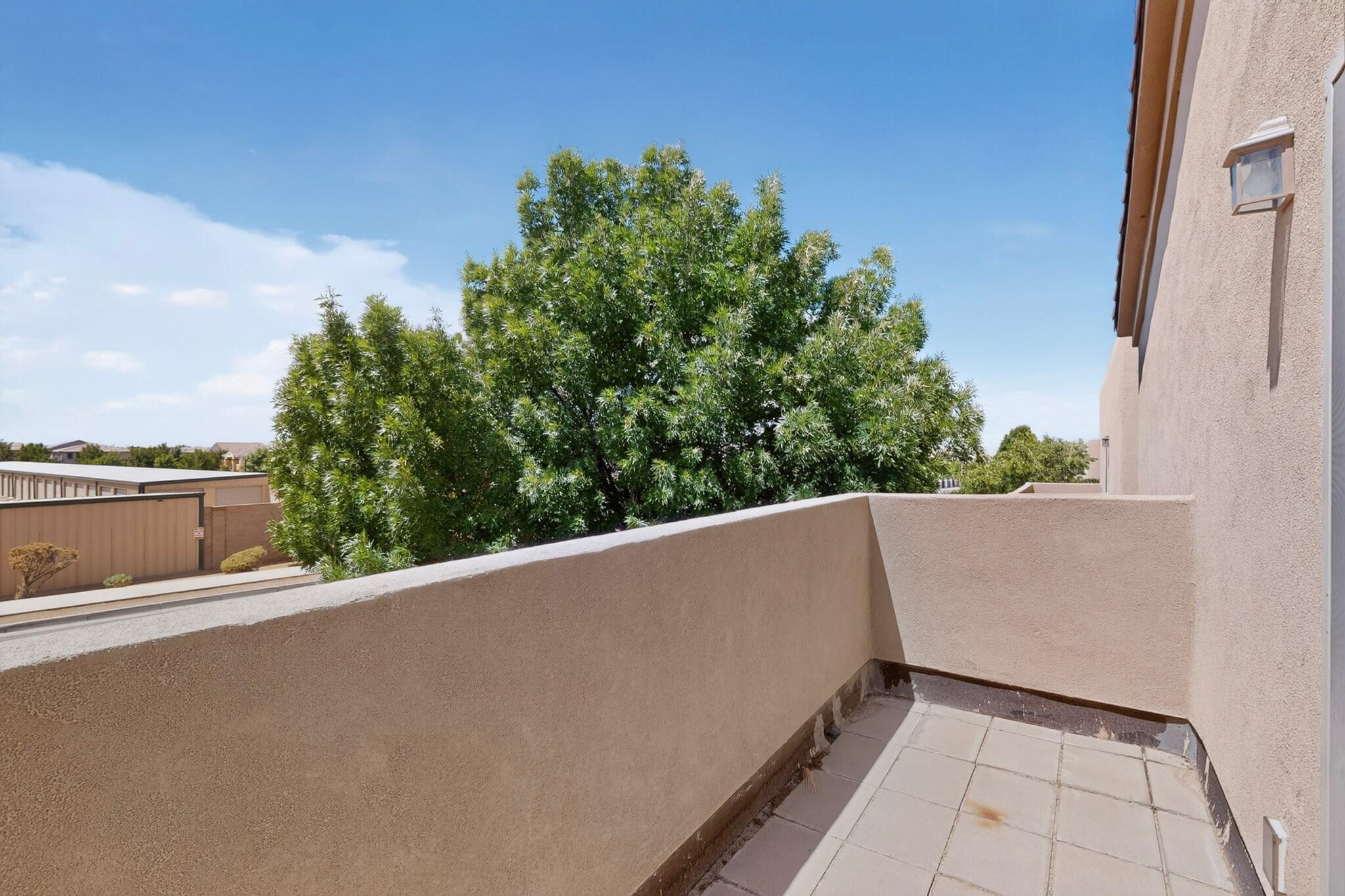 Photo 10 — 6804 Glenlochy Way NE