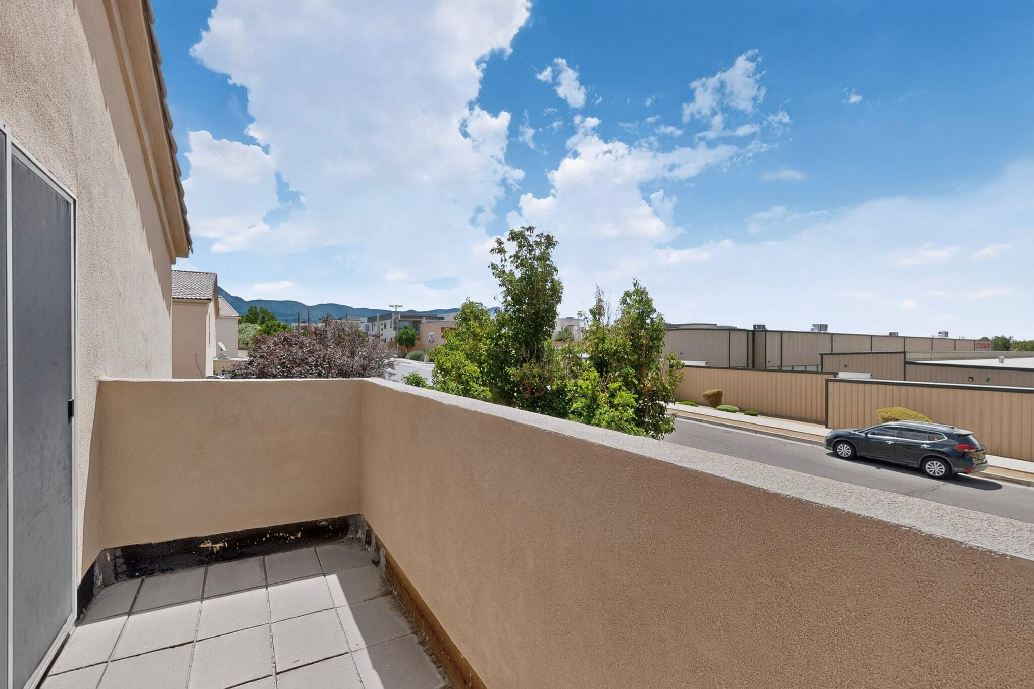 Photo 9 — 6804 Glenlochy Way NE