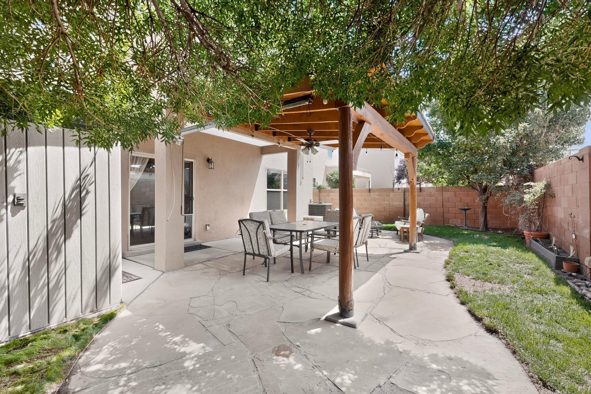 Photo 7 — 6804 Glenlochy Way NE