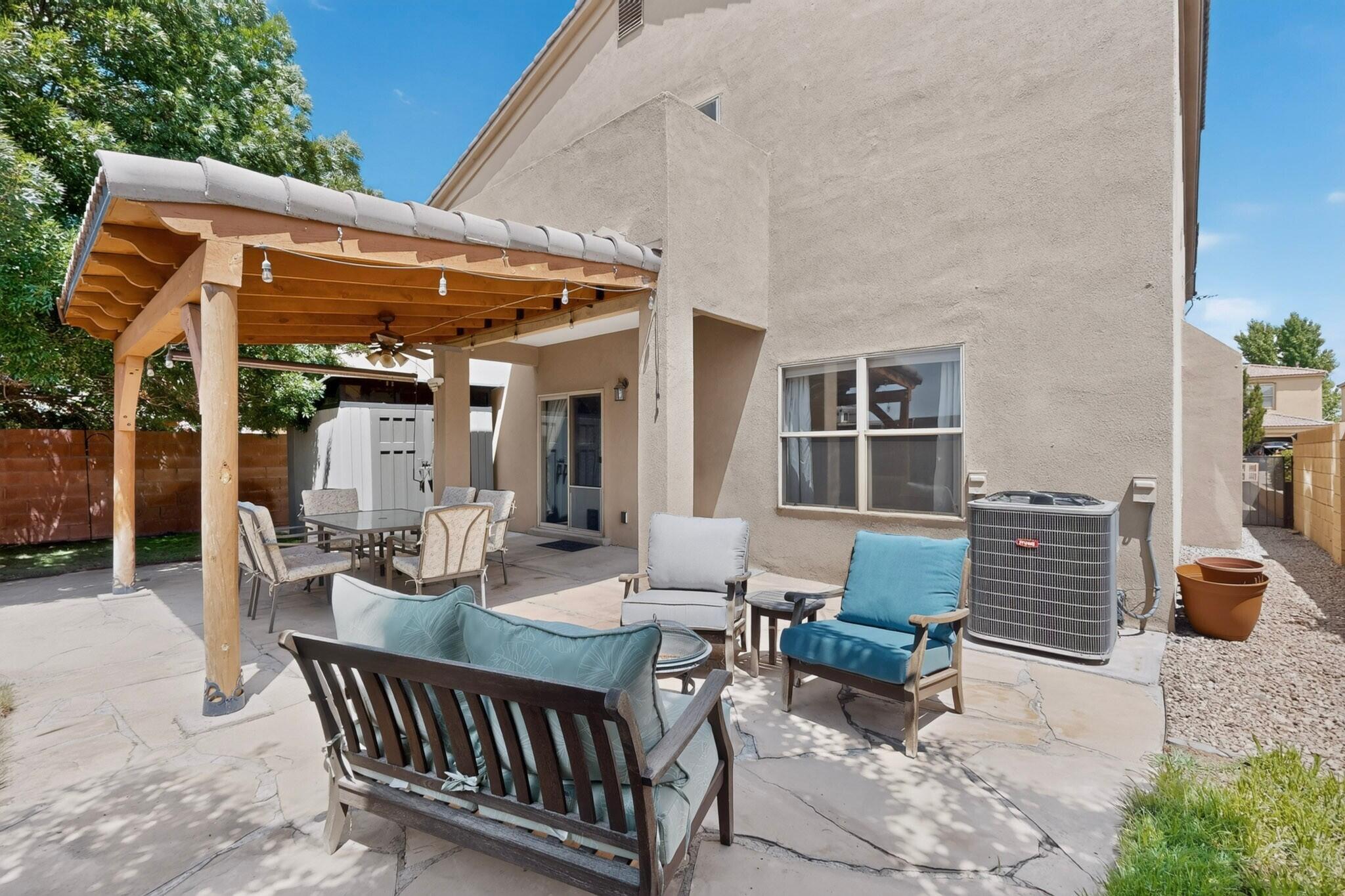 Photo 5 — 6804 Glenlochy Way NE