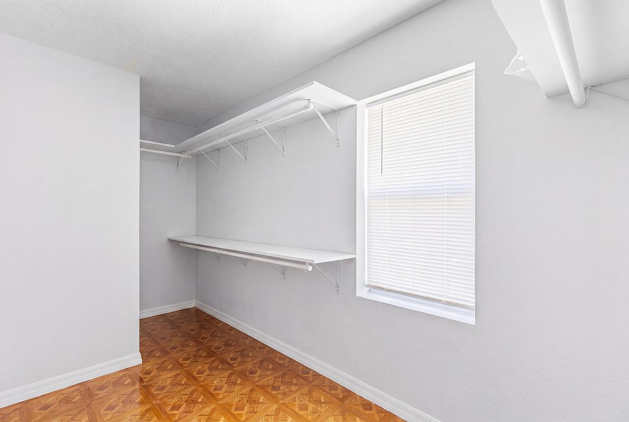 Photo 19 — 4920 La Cienega Street NW