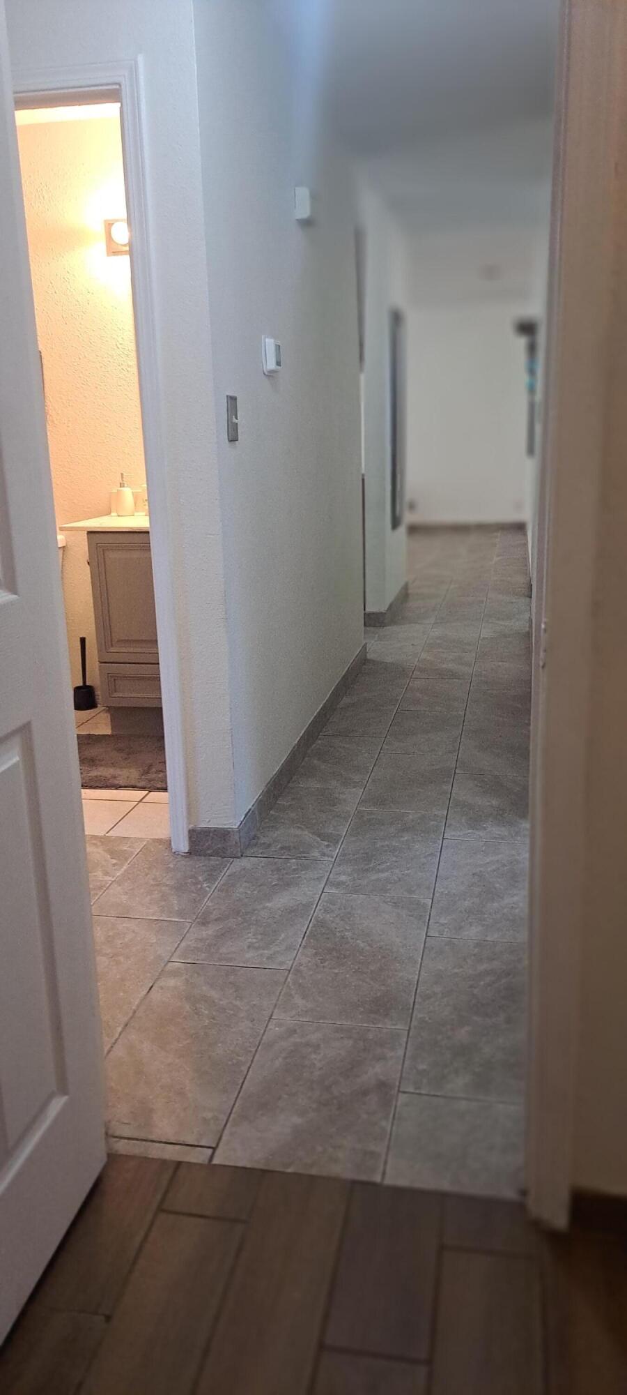 Photo 7 — 785 Arcturus Avenue SE