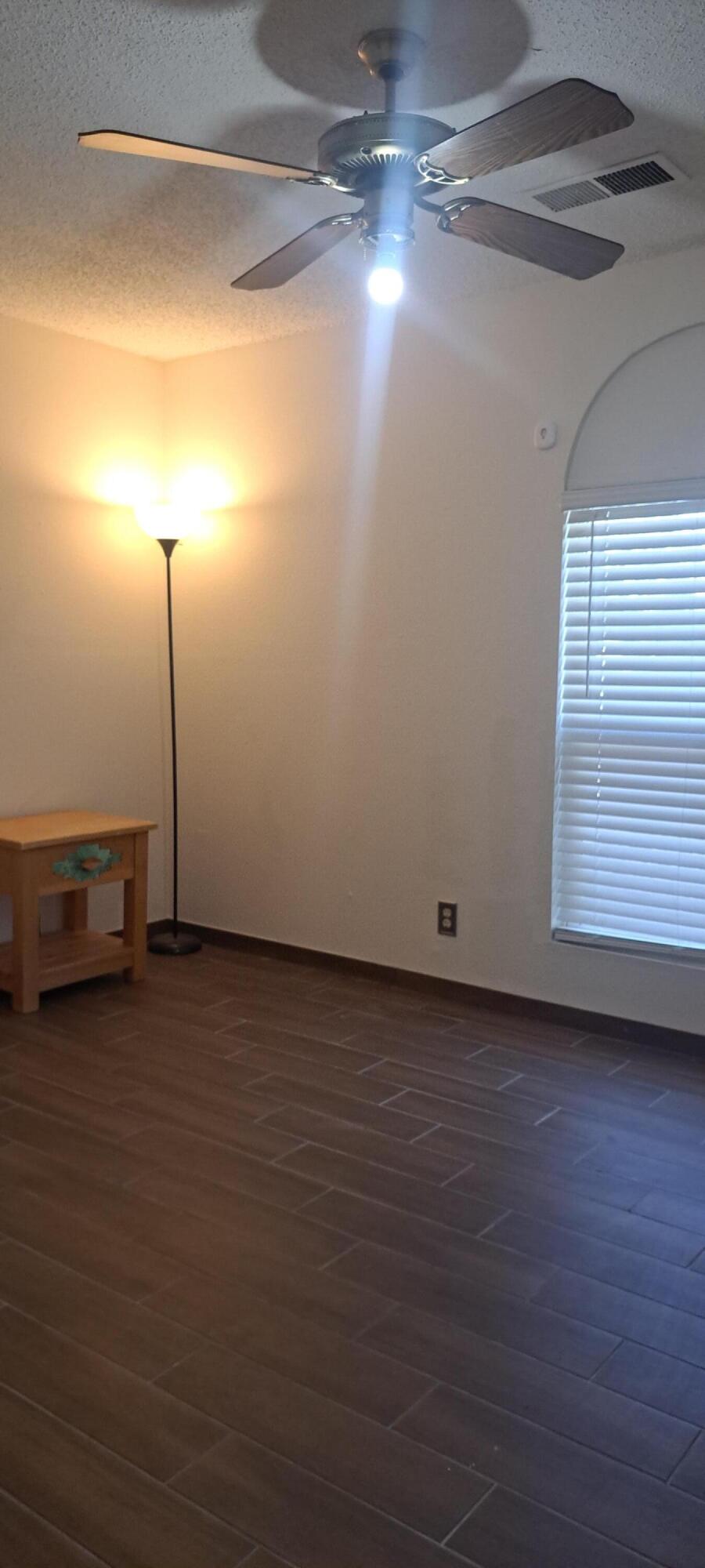 Photo 8 — 785 Arcturus Avenue SE