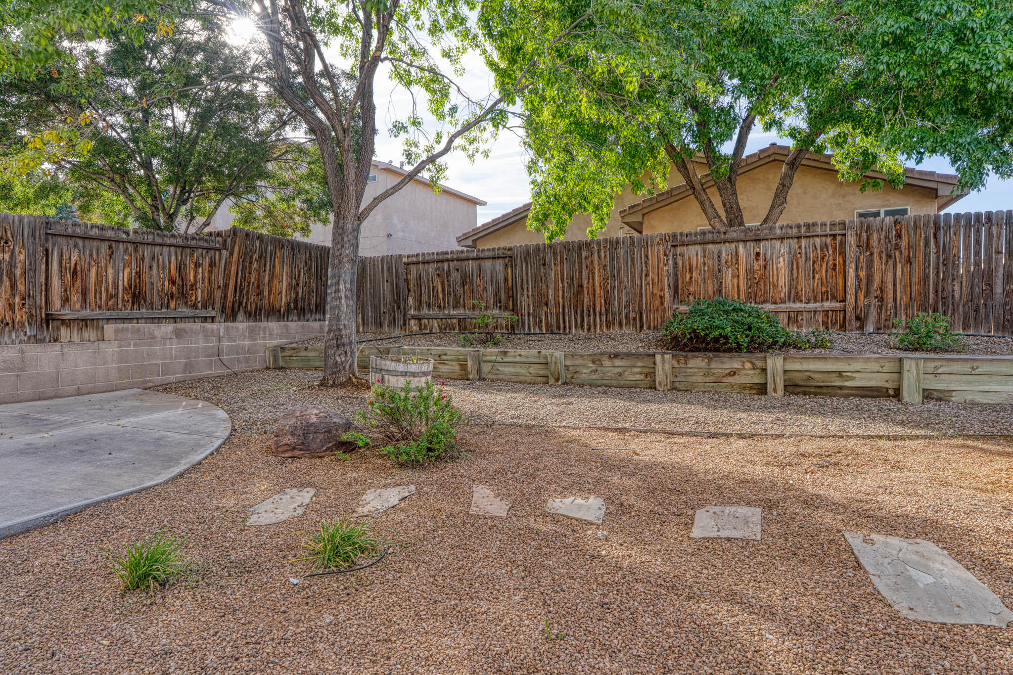 Photo 4 — 6904 Shale Avenue NE