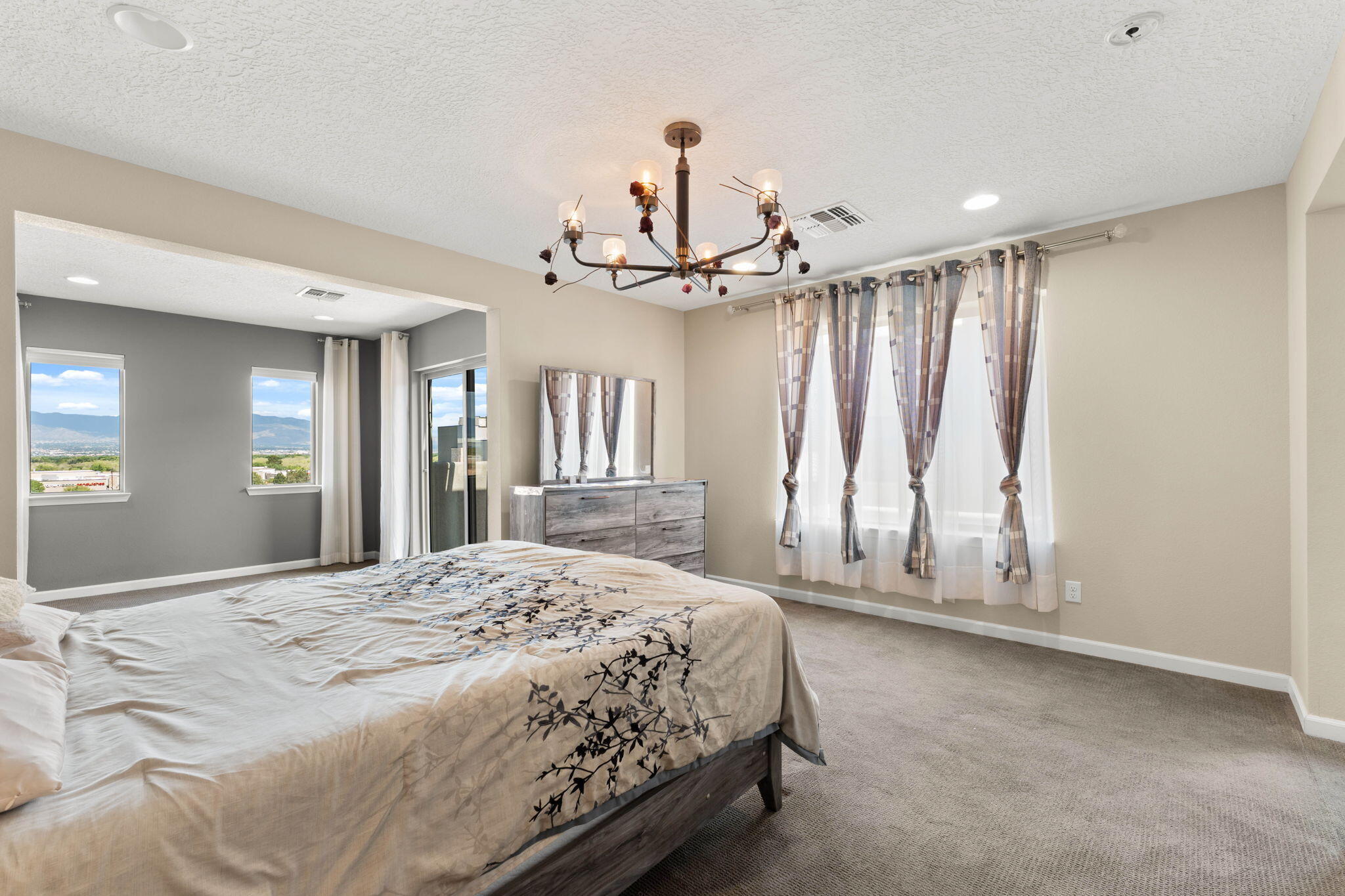 Photo 19 — 6326 Vista Del Bosque Drive NW
