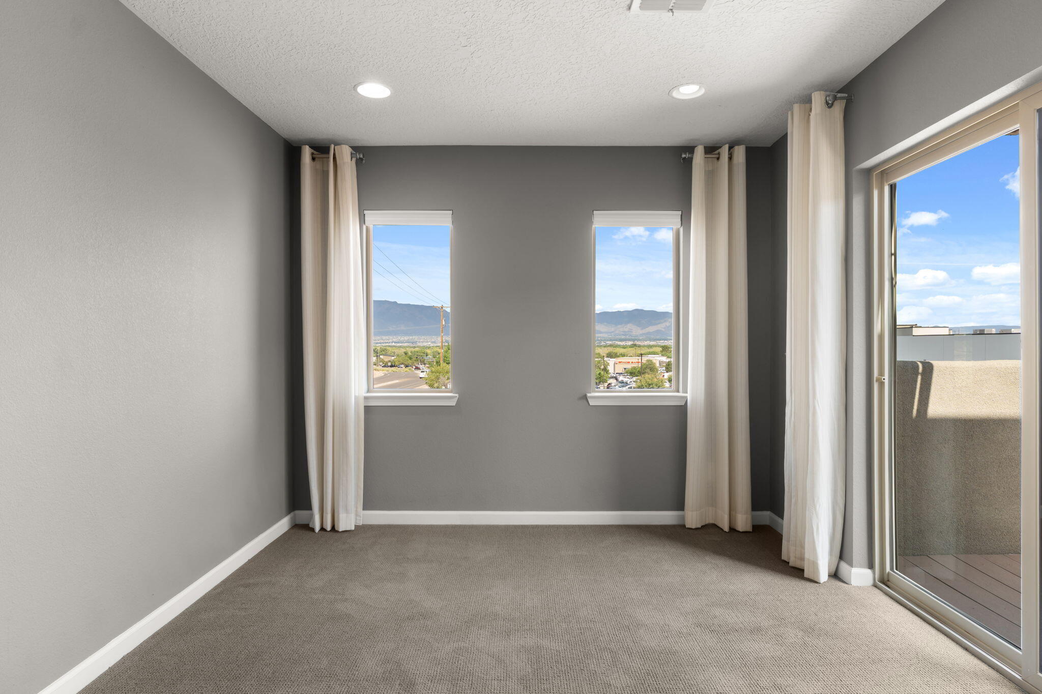 Photo 16 — 6326 Vista Del Bosque Drive NW