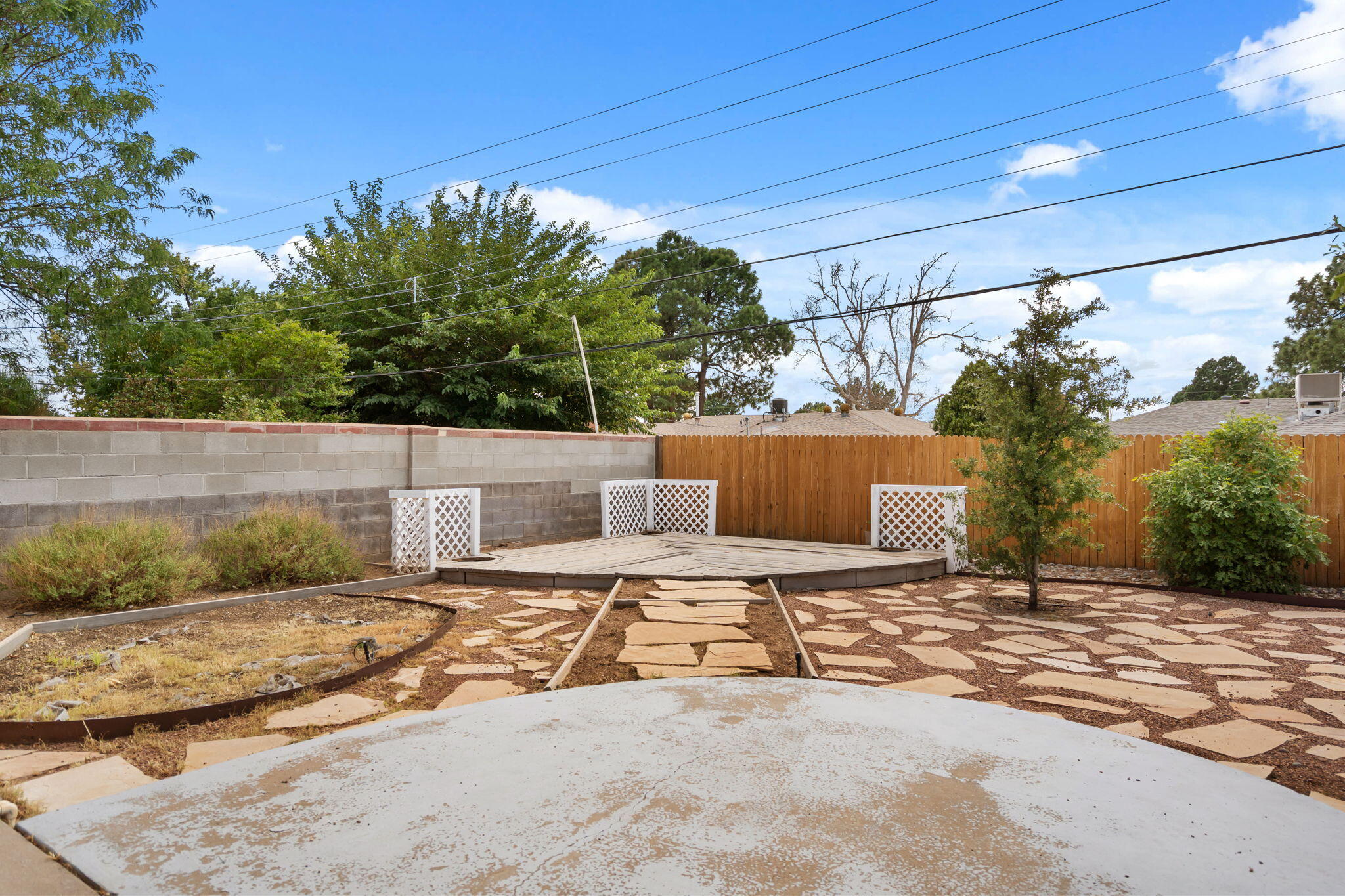 Photo 10 — 2829 San Pablo Street NE
