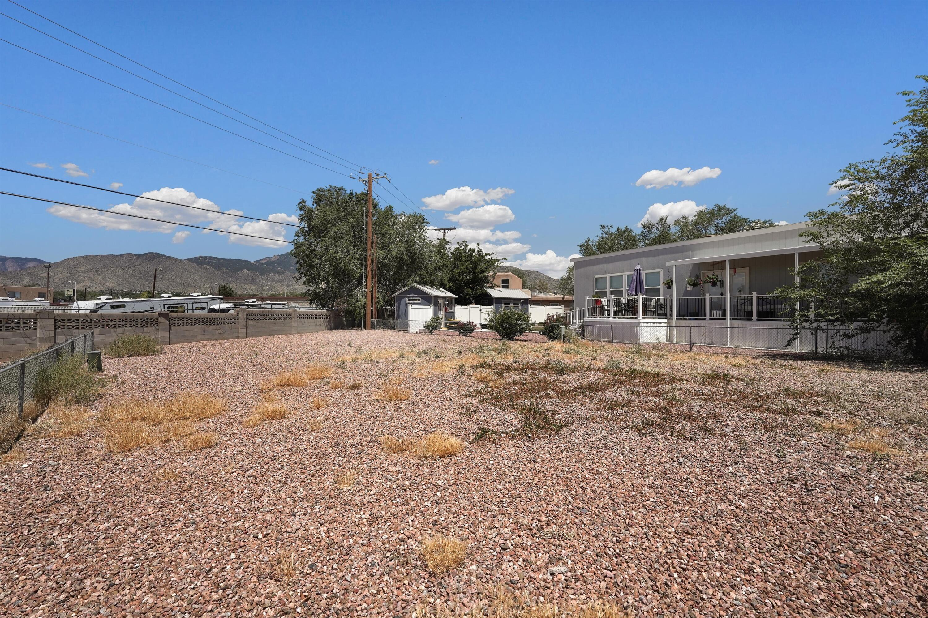 Photo 3 — 312 Coyote Lane SE