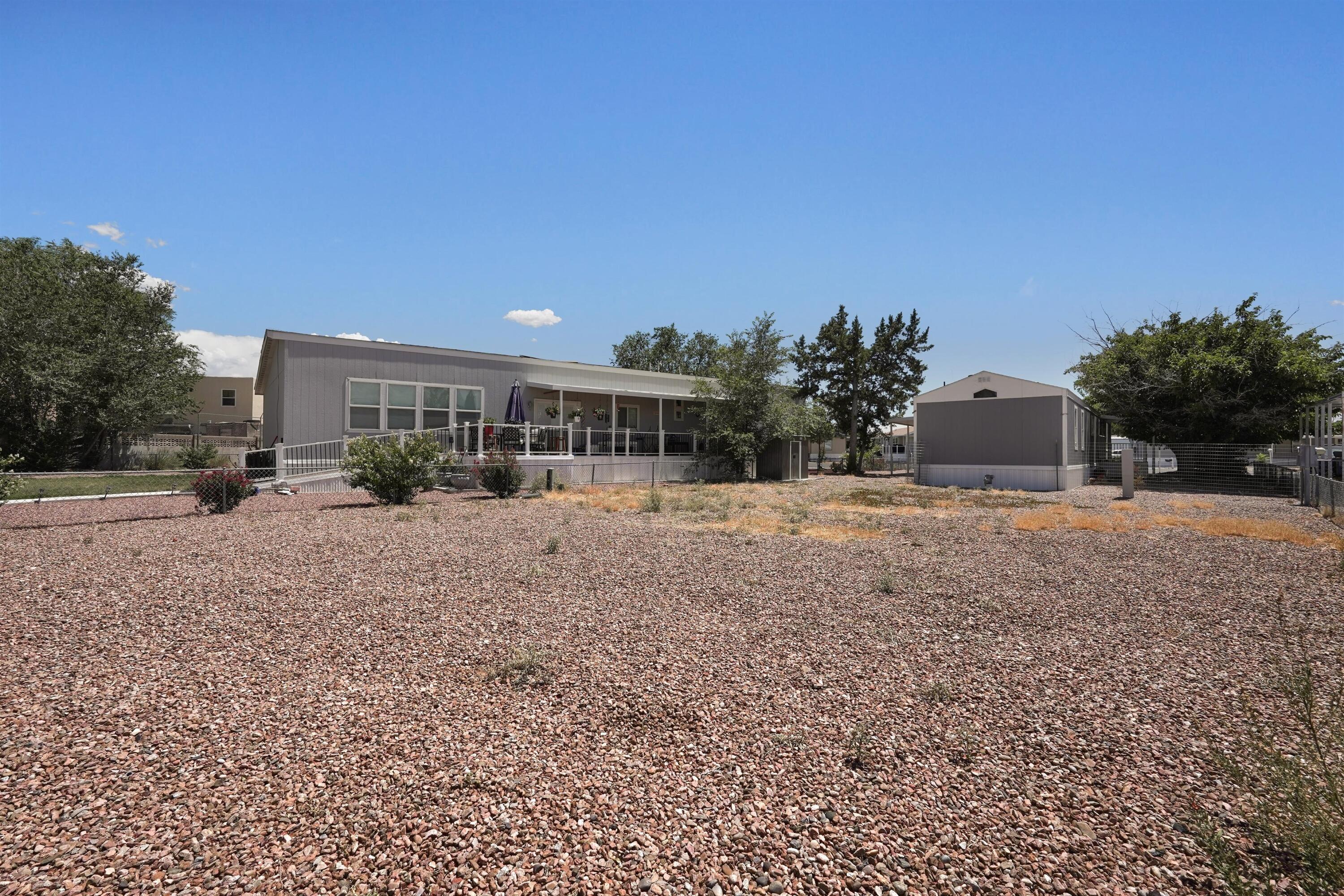 Photo 5 — 312 Coyote Lane SE