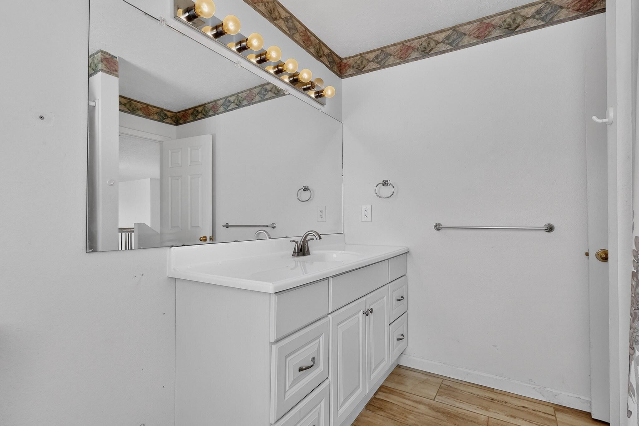 Photo 11 — 4301 Rancho Largo Road NW