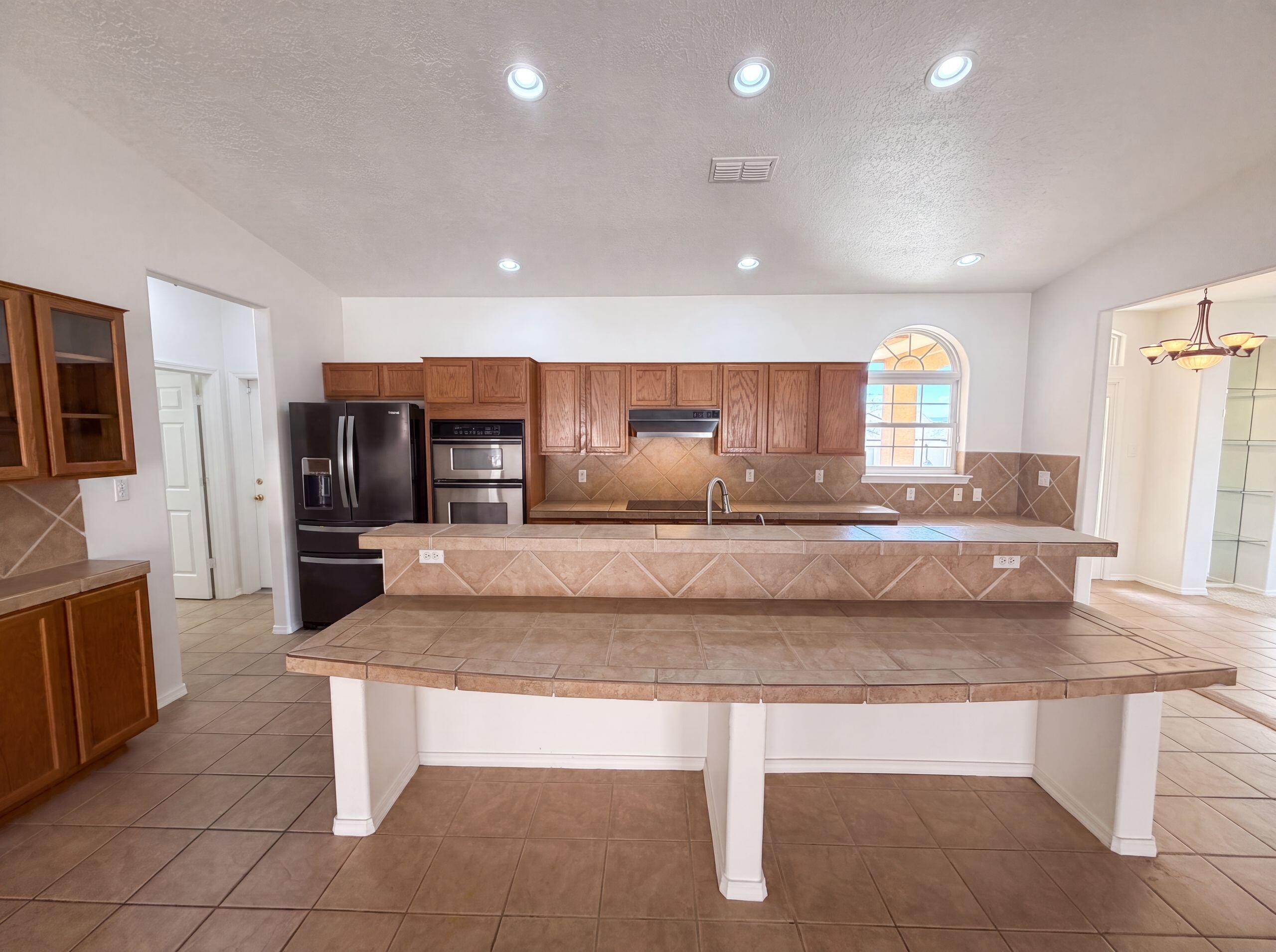 Photo 7 — 9809 Buckeye Street NW