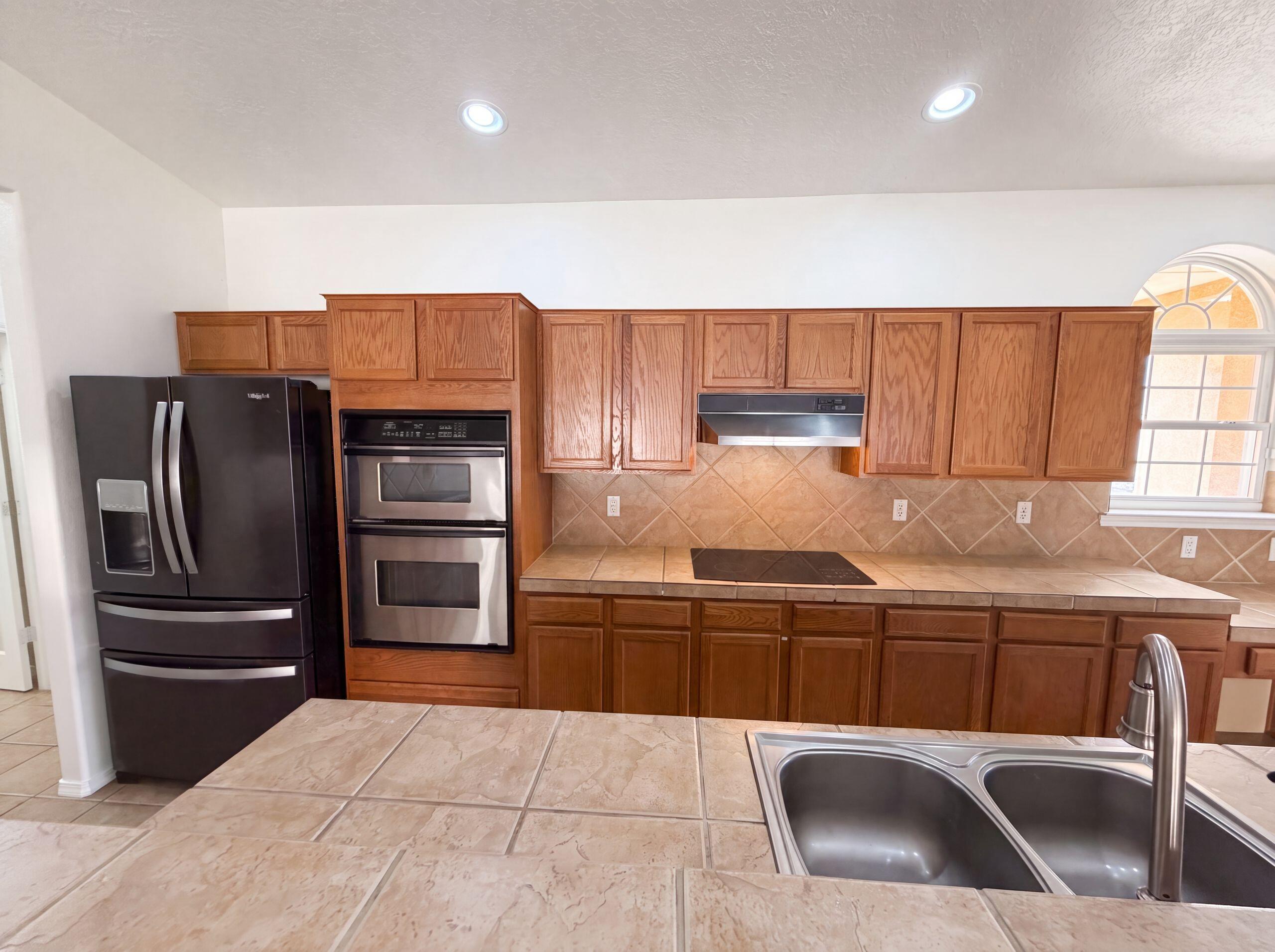 Photo 12 — 9809 Buckeye Street NW