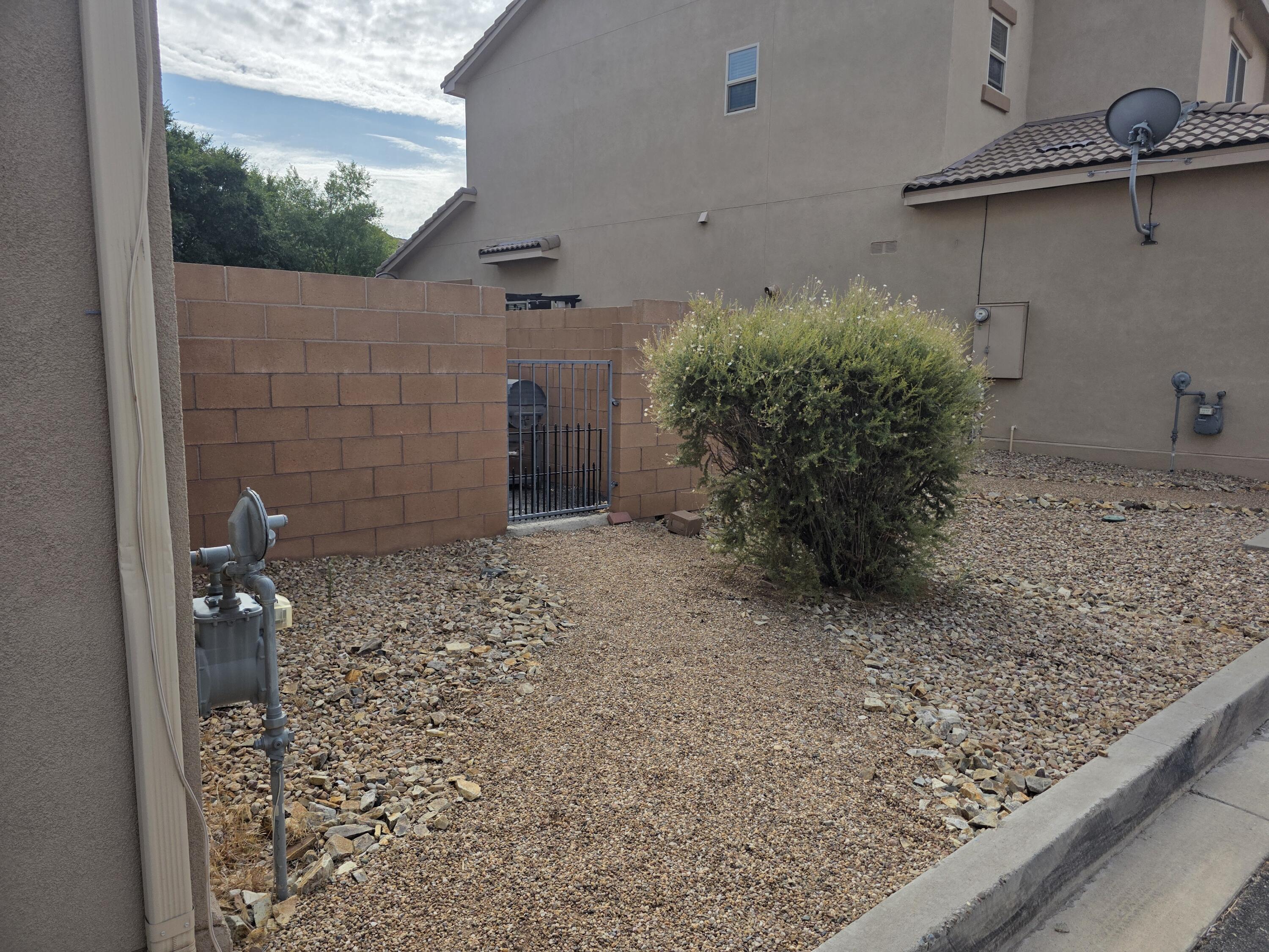 Photo 12 — 10836 Fort Point Lane NE