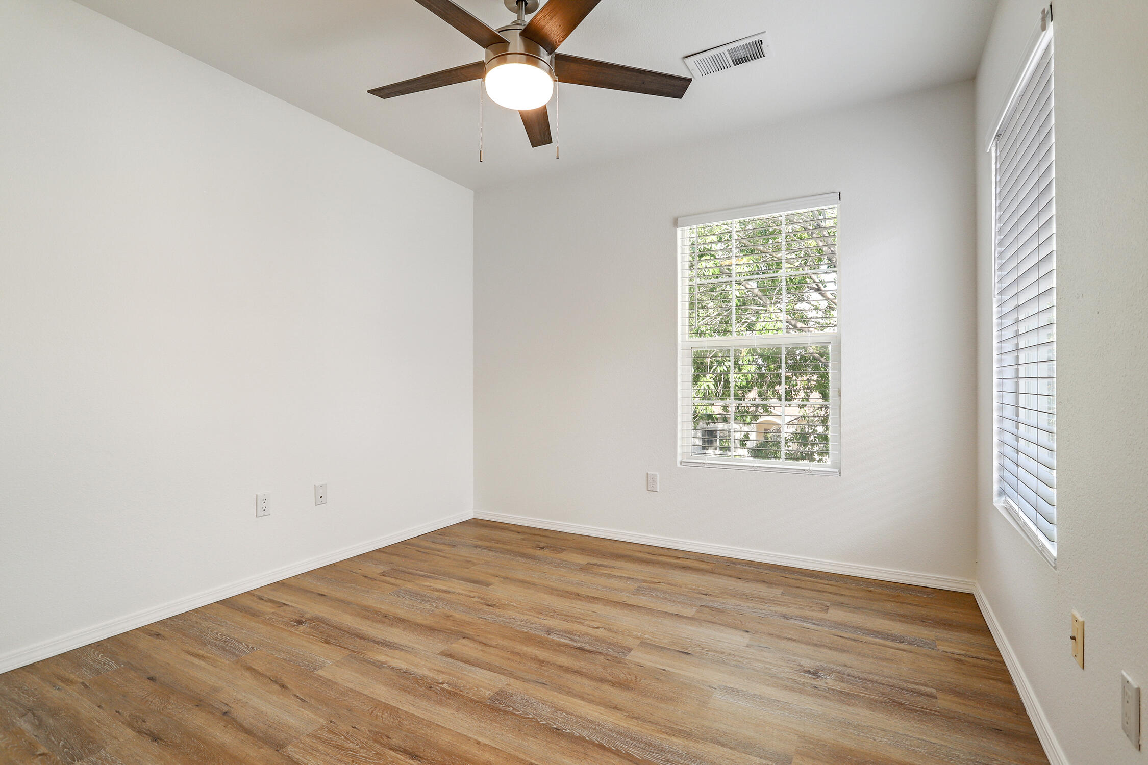 Photo 8 — 6501 San Antonio Drive NE UNIT 2001