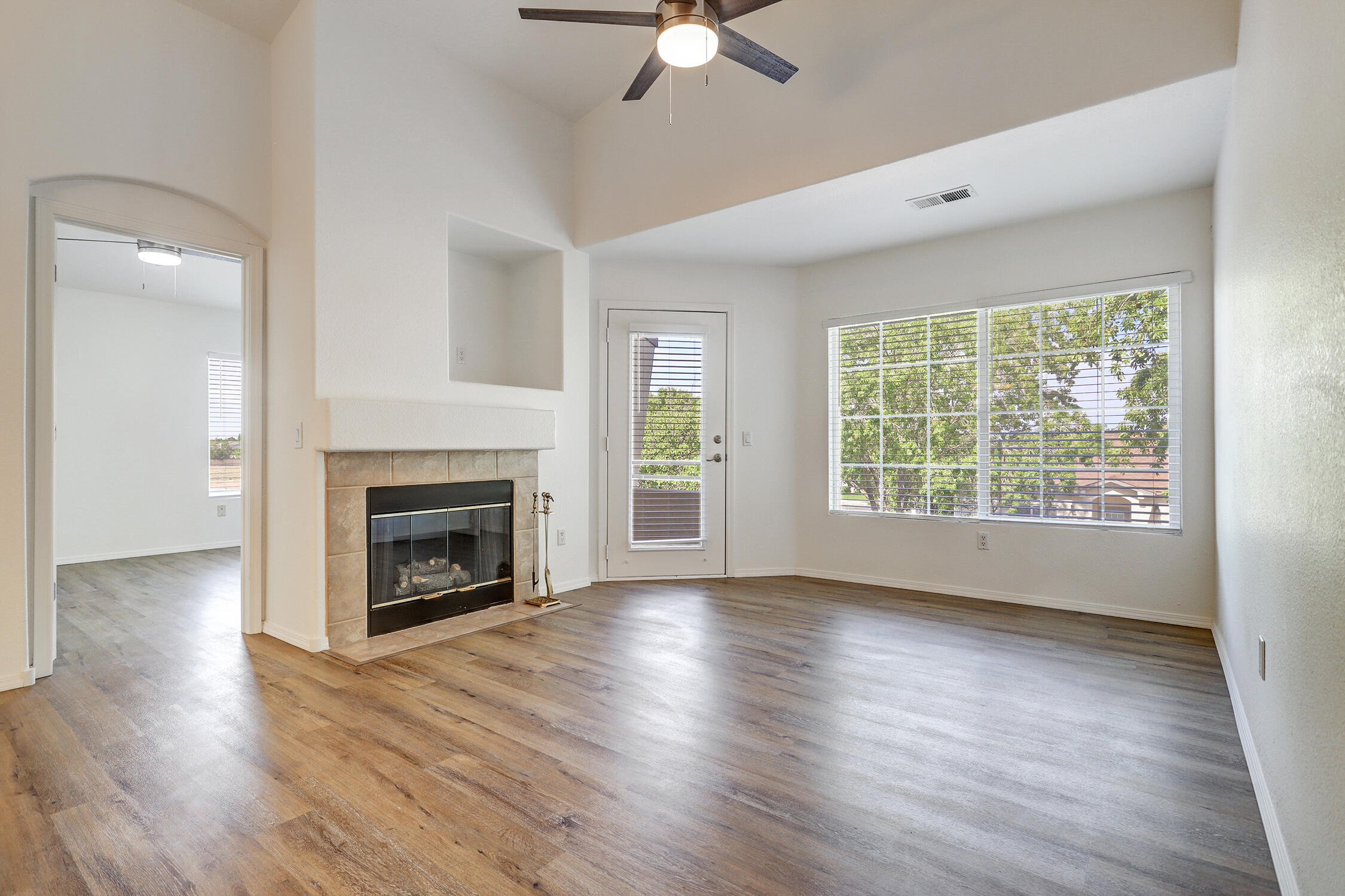 Photo 12 — 6501 San Antonio Drive NE UNIT 2001