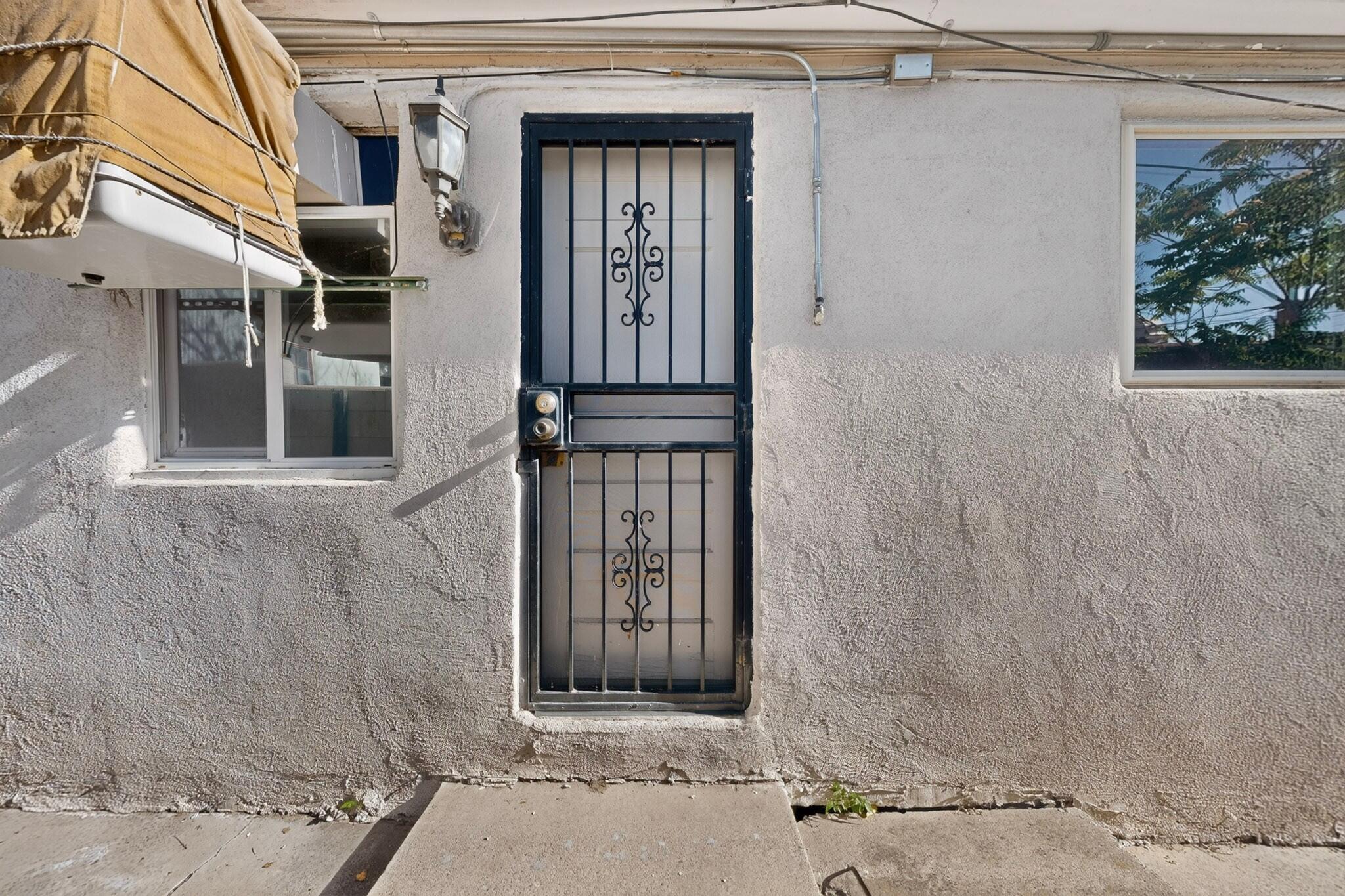 Photo 4 — 415 Vassar Drive SE