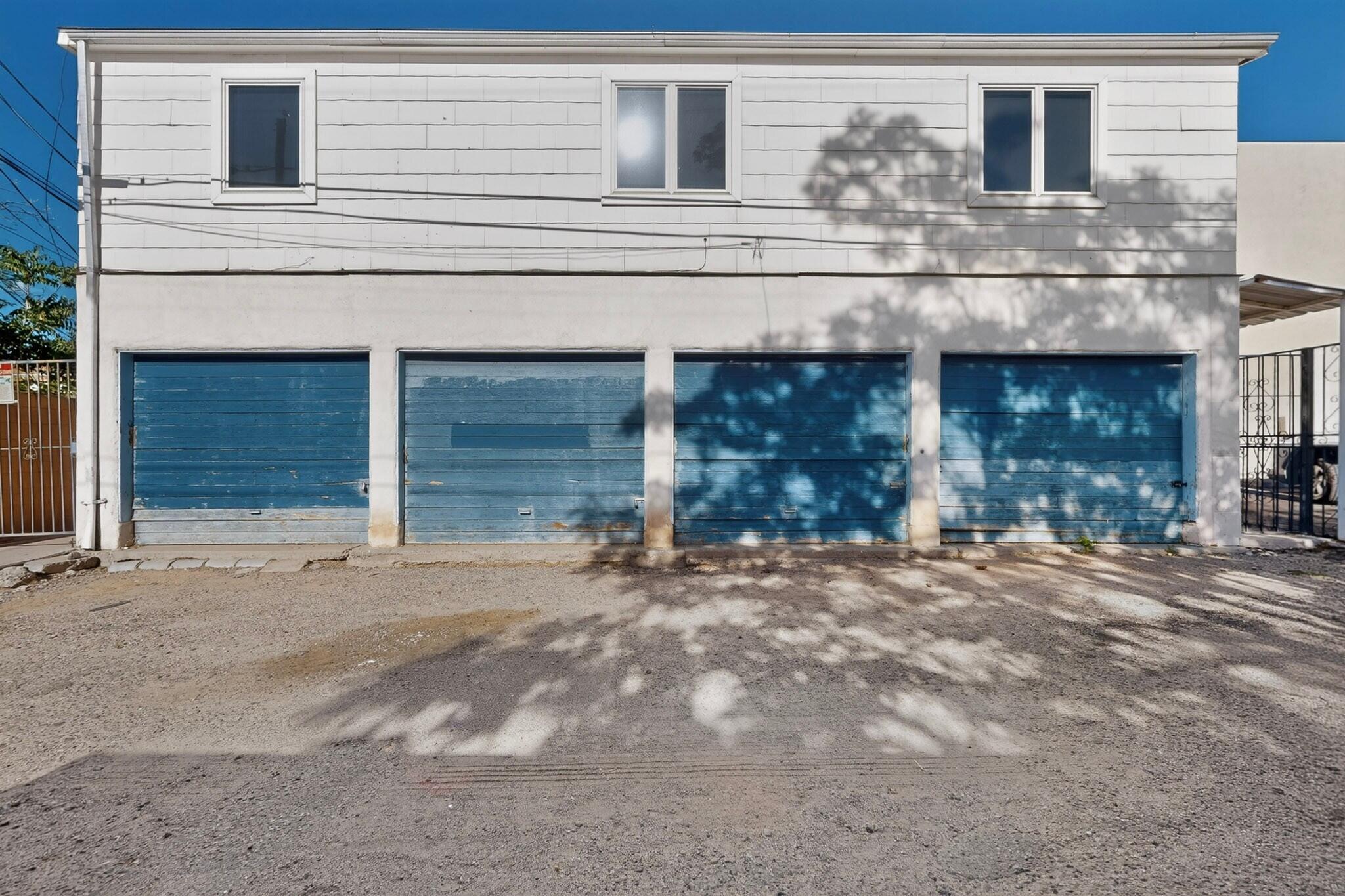 Photo 3 — 415 Vassar Drive SE