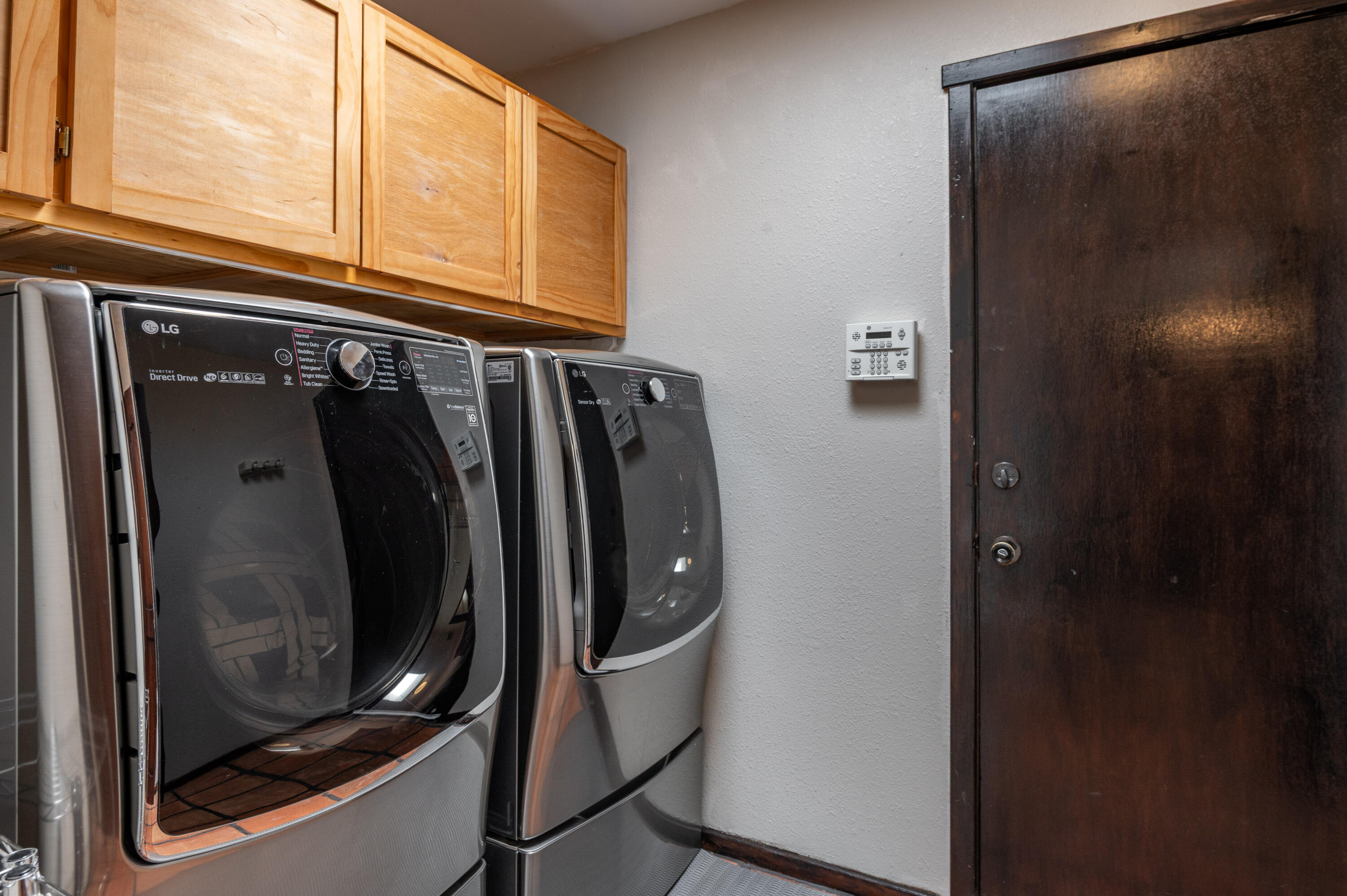Photo 3 — 10539 Redbud Street NW