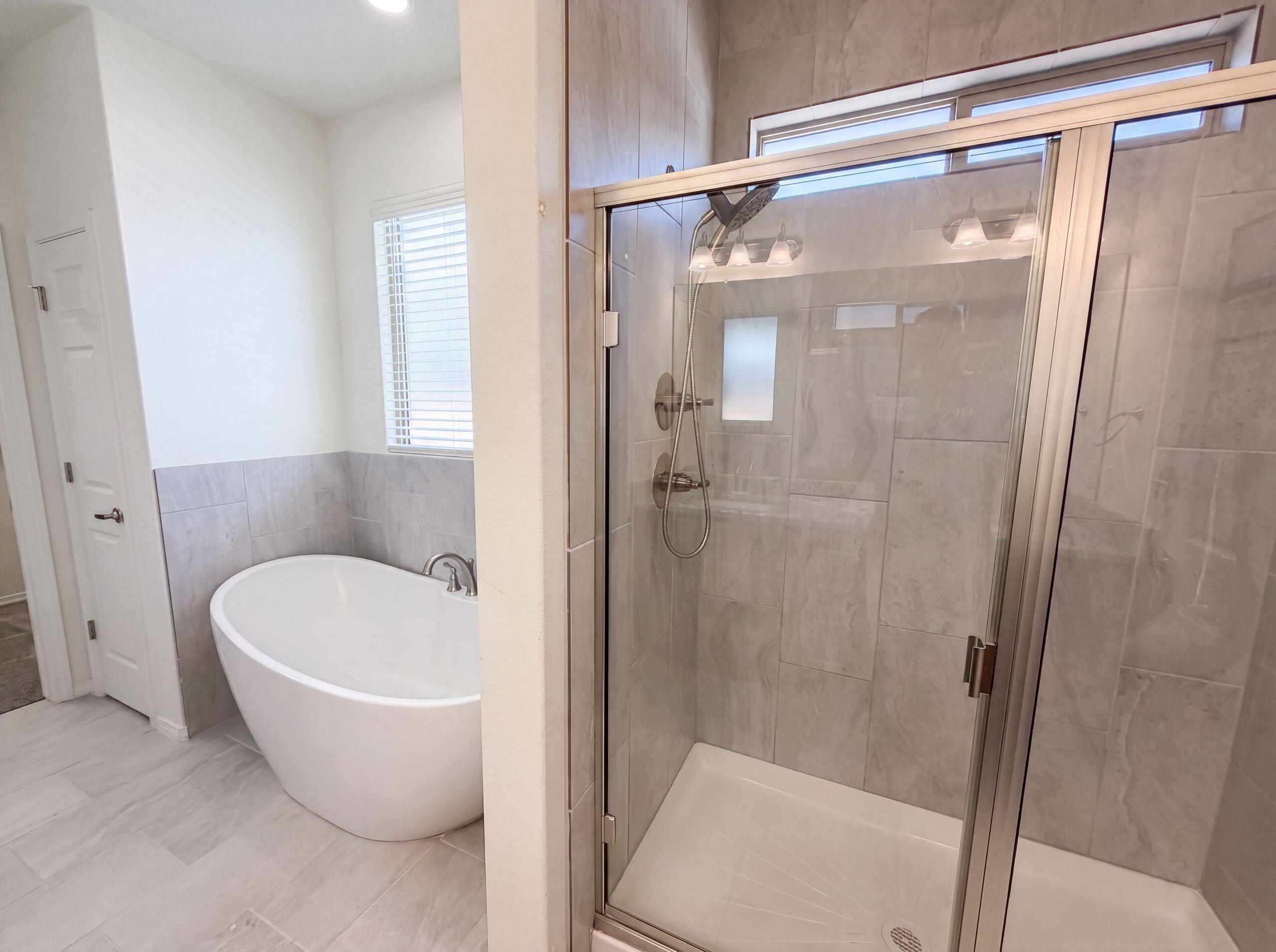 Photo 2 — 2032 Lobo Trot Court SE