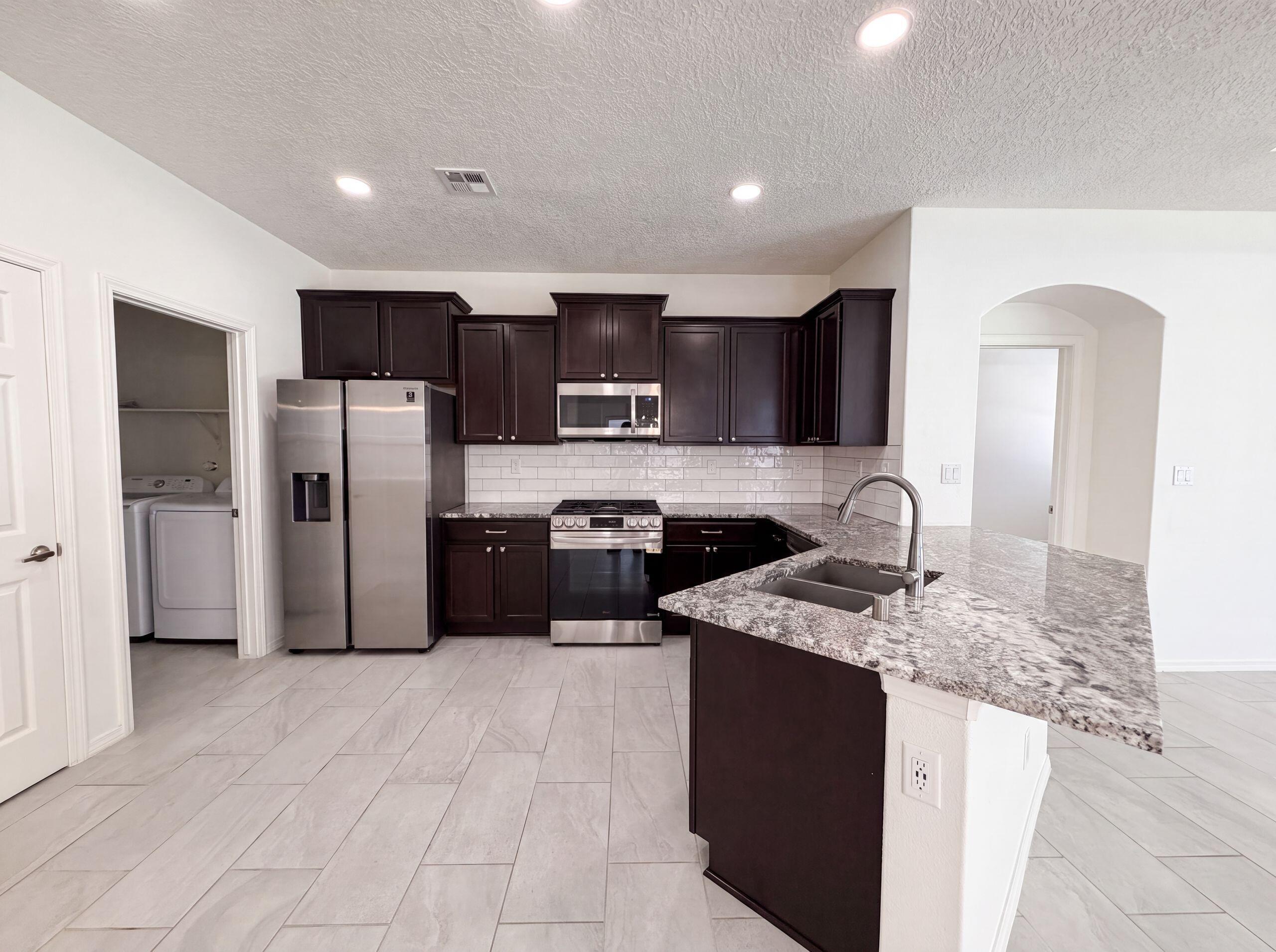 Photo 13 — 2032 Lobo Trot Court SE