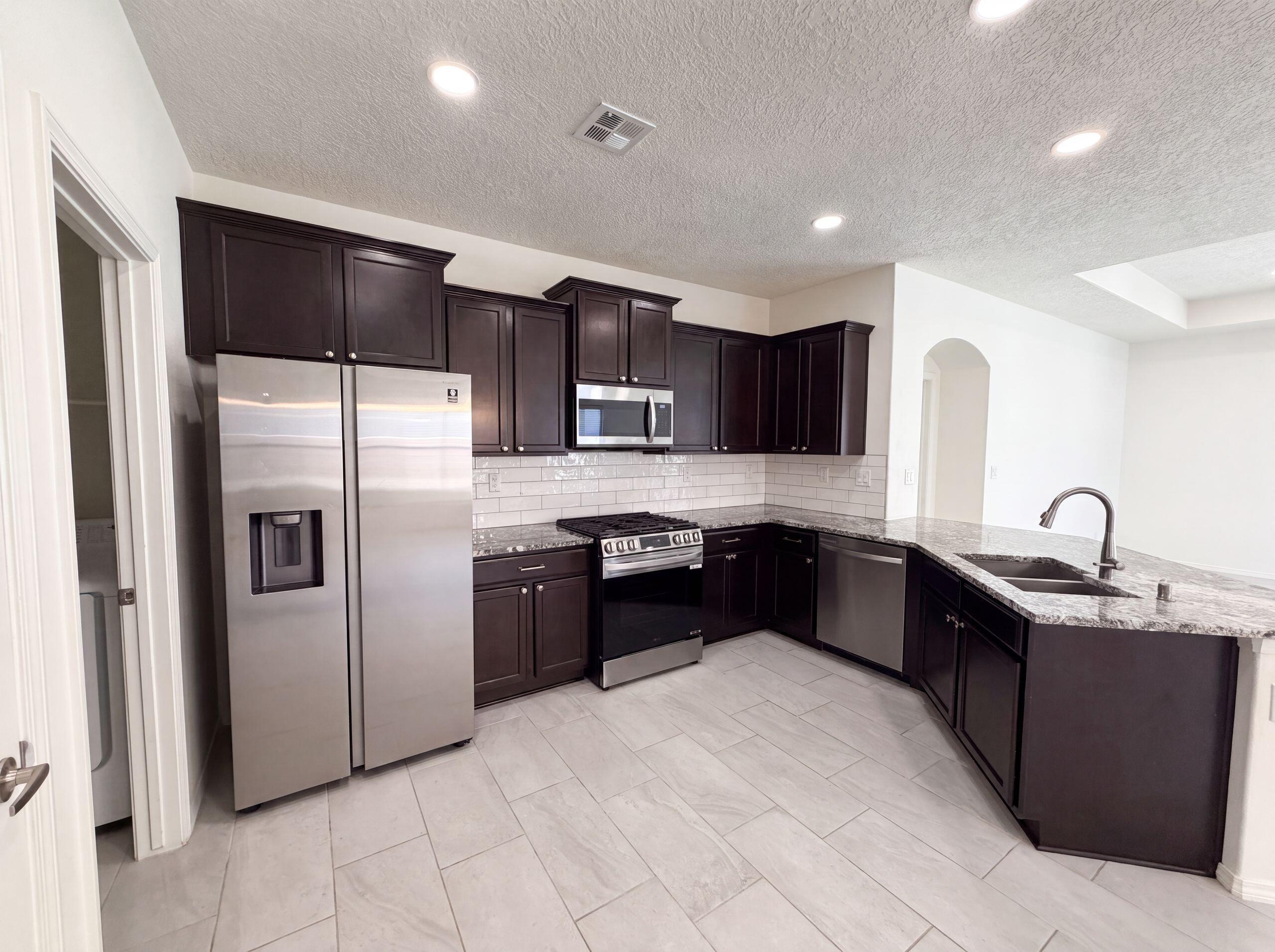 Photo 19 — 2032 Lobo Trot Court SE