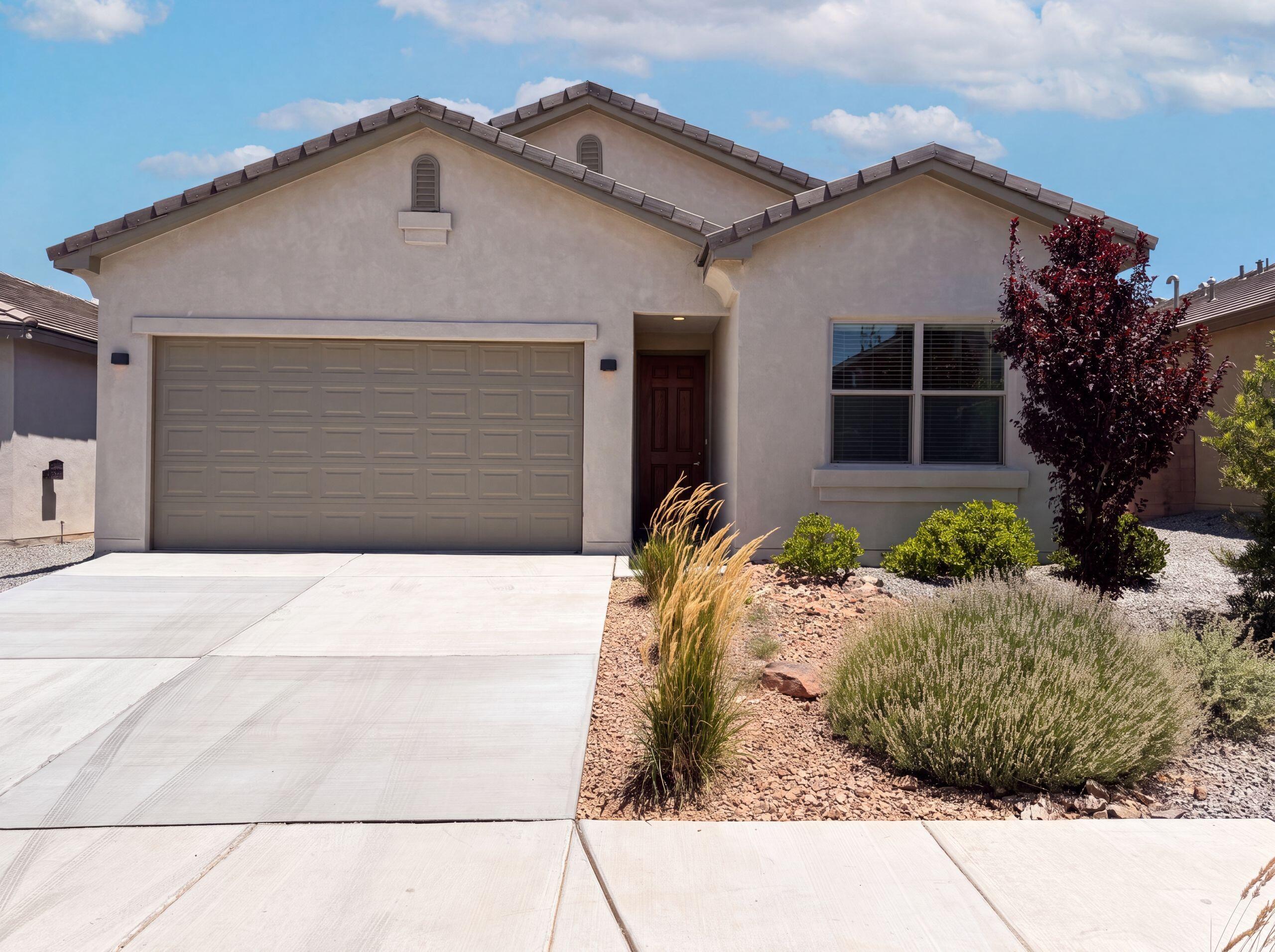 2032 Lobo Trot Court SE
