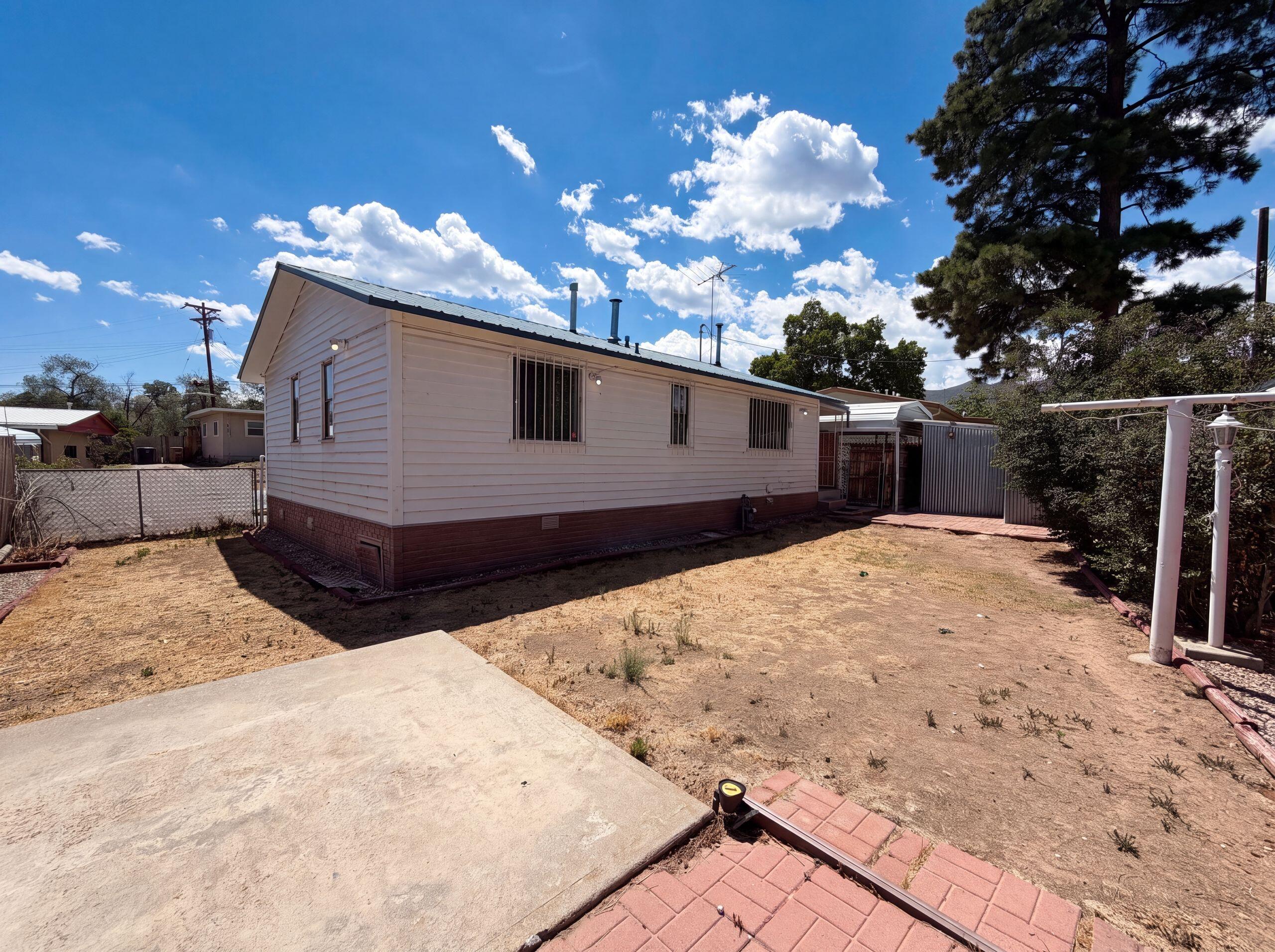 Photo 5 — 1758 39th Street
