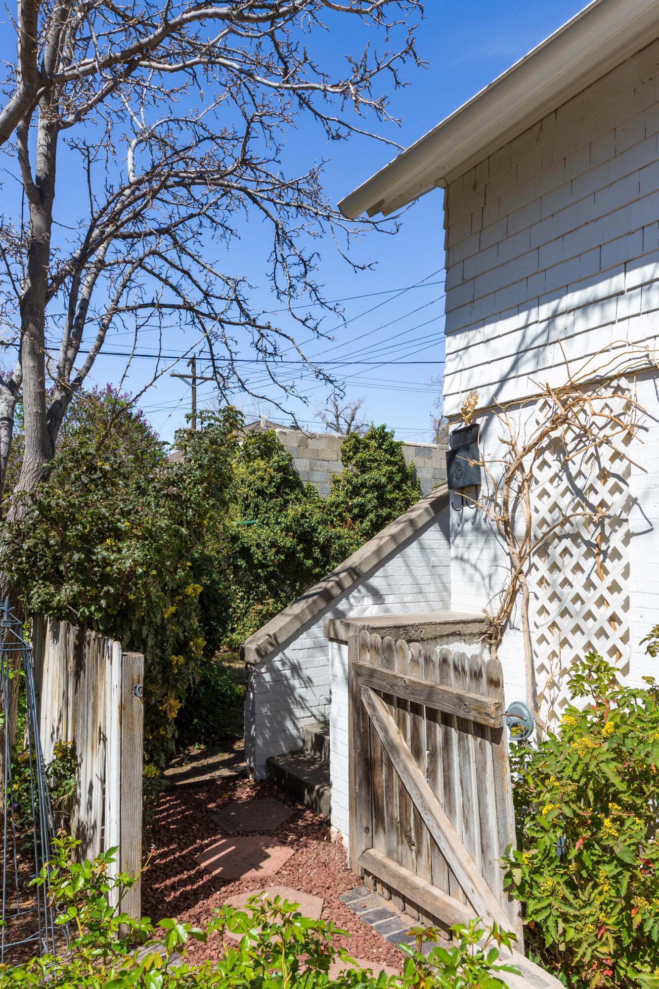 Photo 17 — 1119 Tijeras Avenue NW