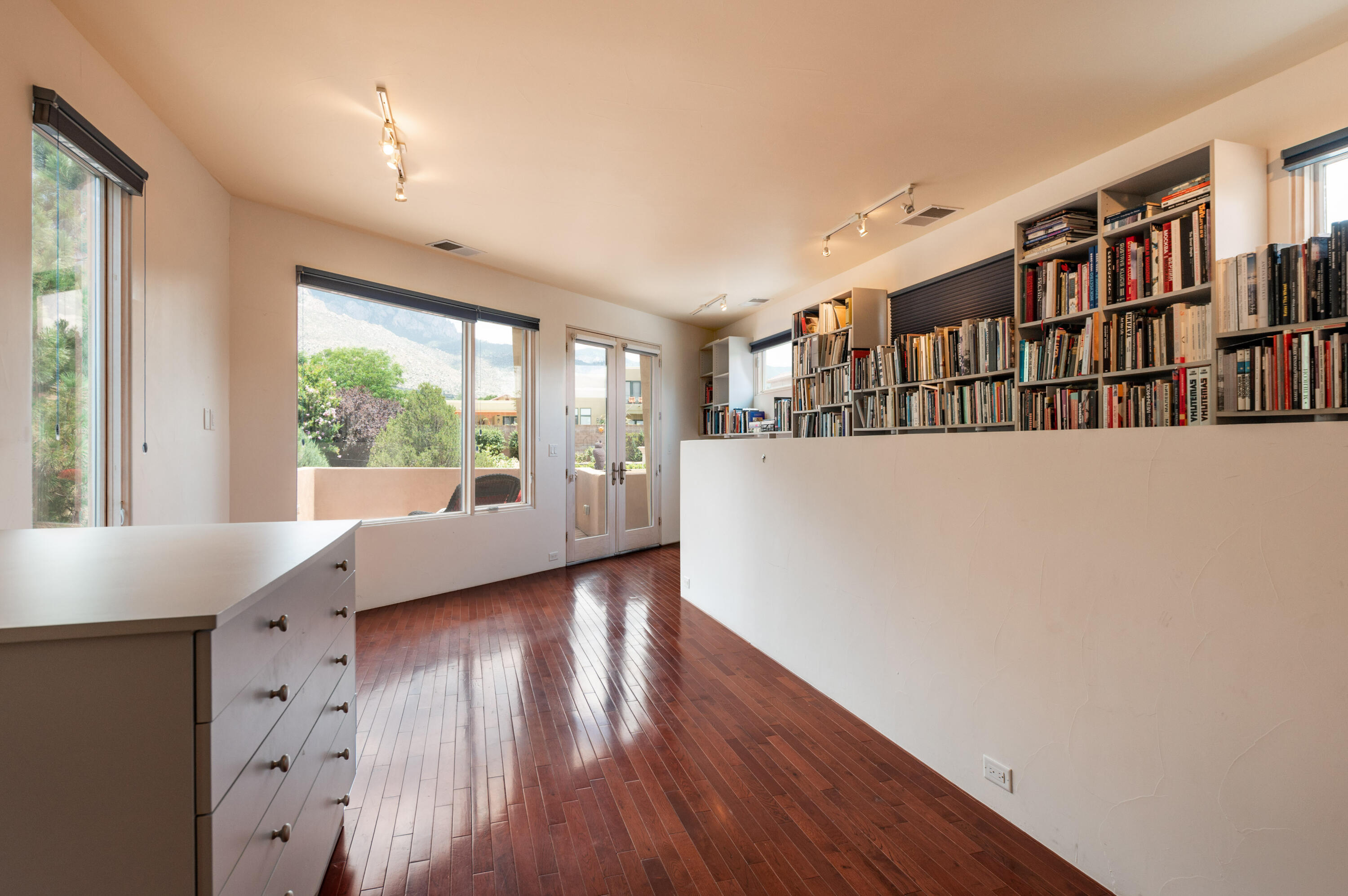 Photo 18 — 8808 Primrose Court NE