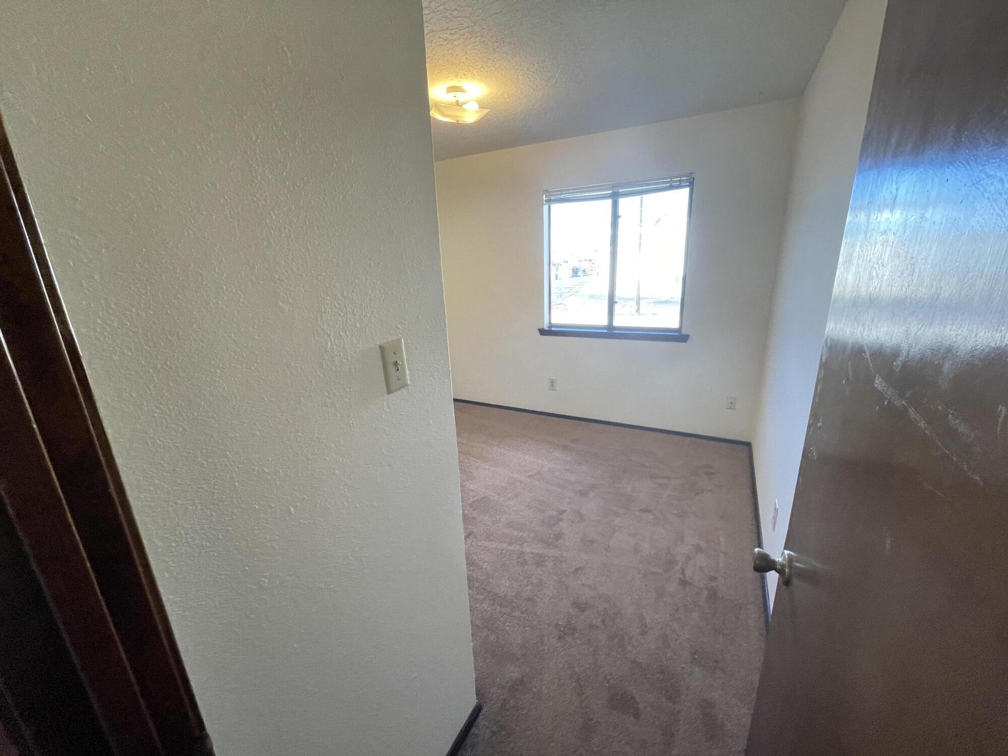 Photo 11 — 11320 Prospect Avenue NE D