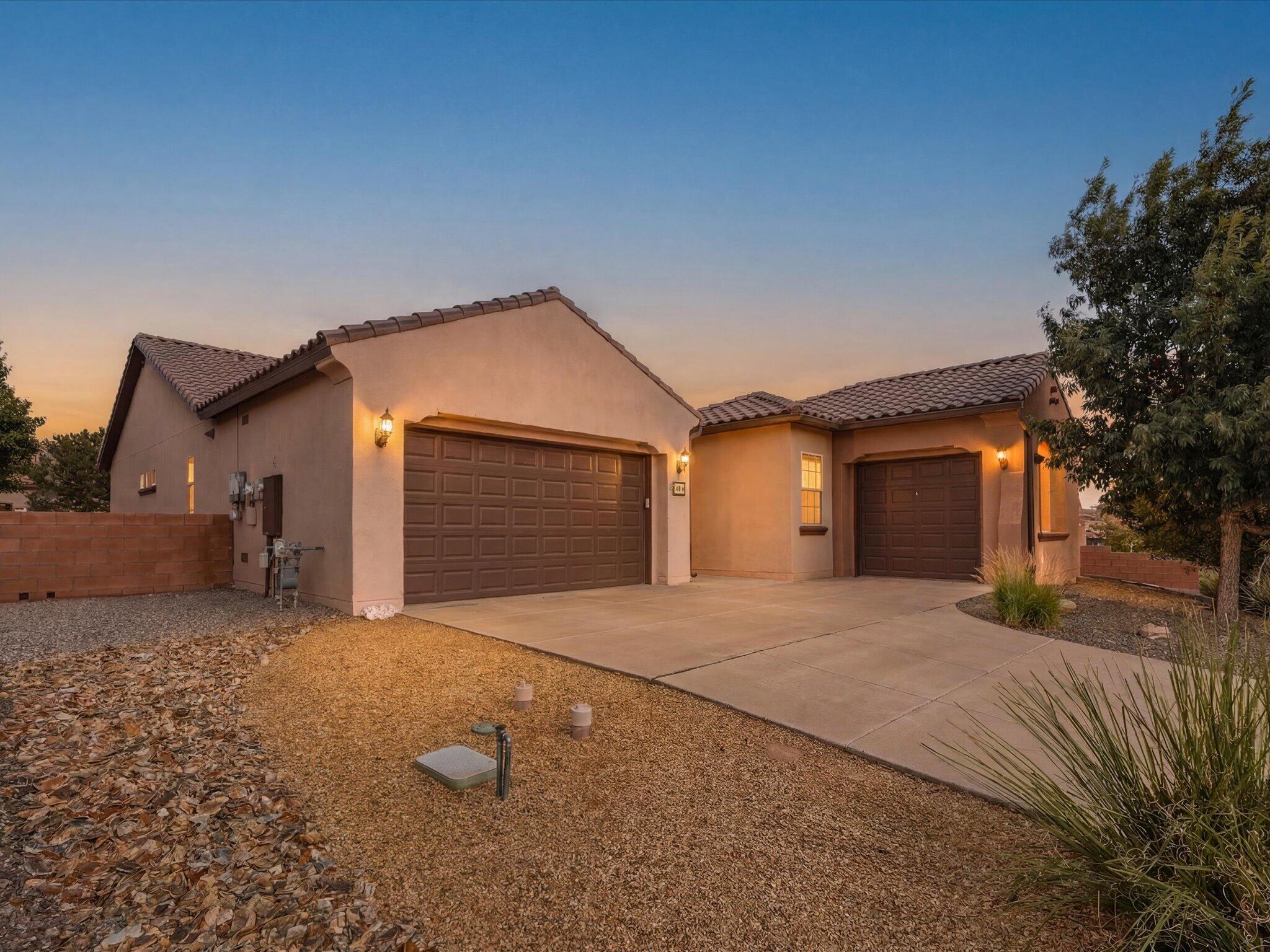 40 Vista Hermosa Place NE, Rio Rancho, NM 87124