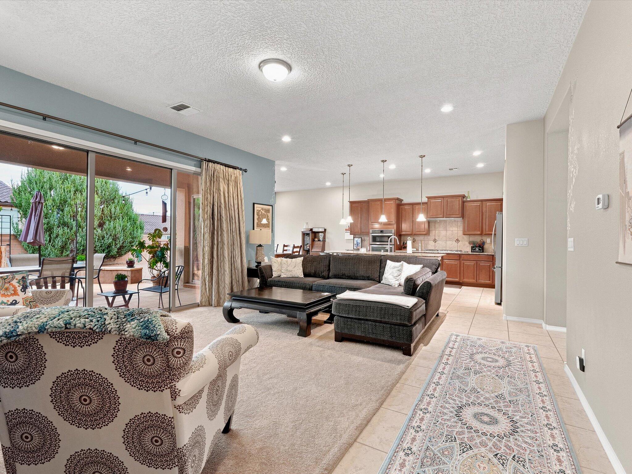 Photo 11 — 40 Vista Hermosa Place NE
