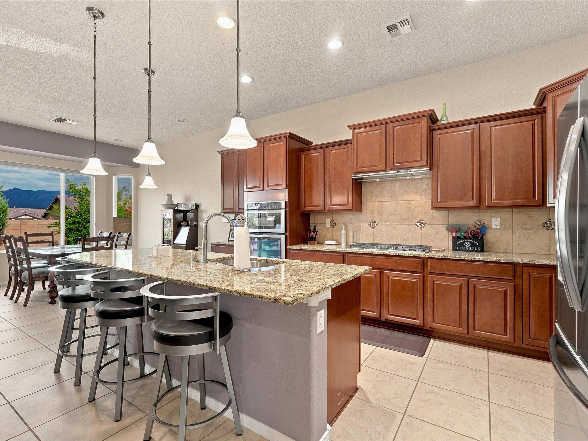 Photo 16 — 40 Vista Hermosa Place NE