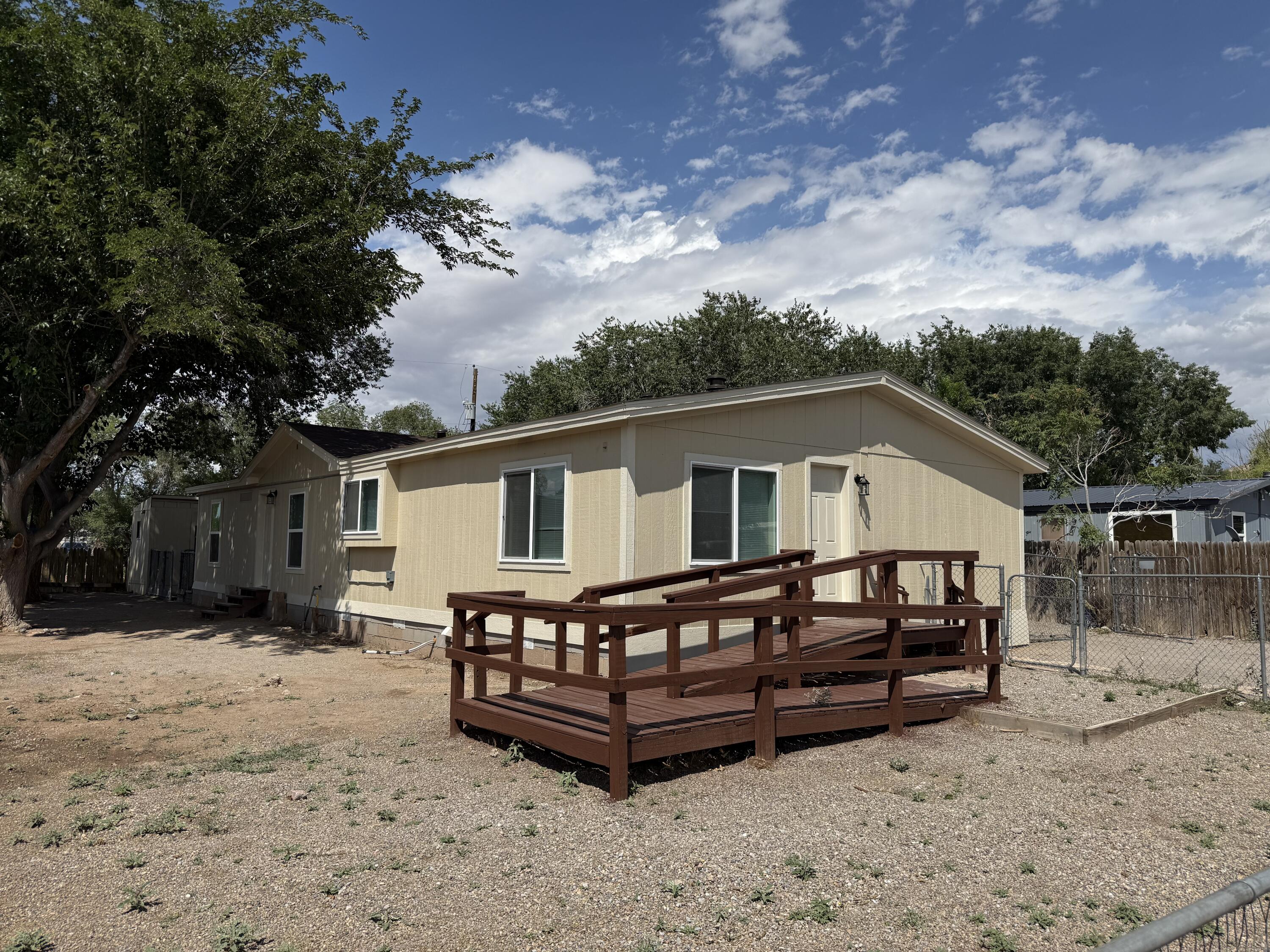 364 Mary Hill Road, Bernalillo, NM 87004