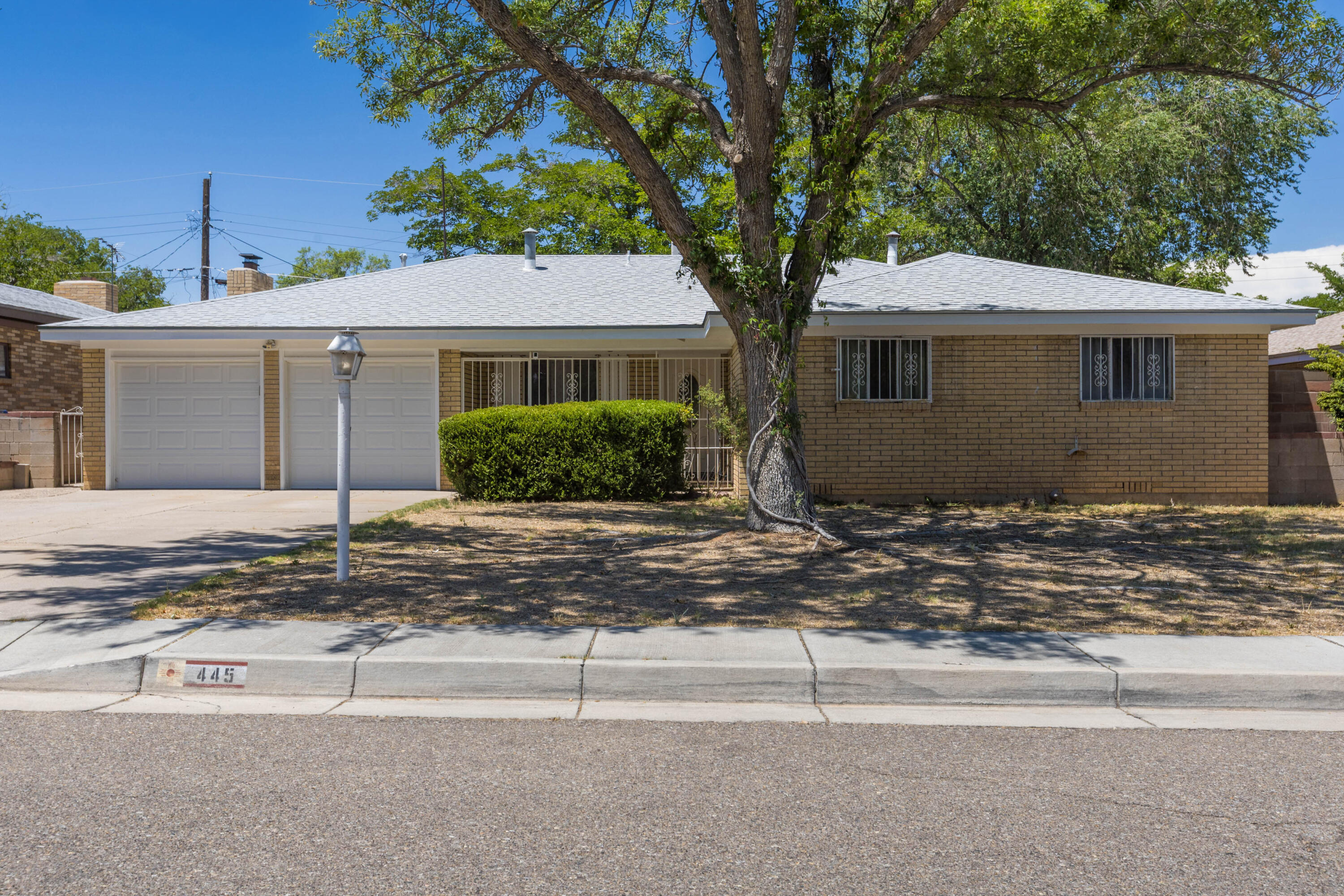 445 Graceland Drive SE