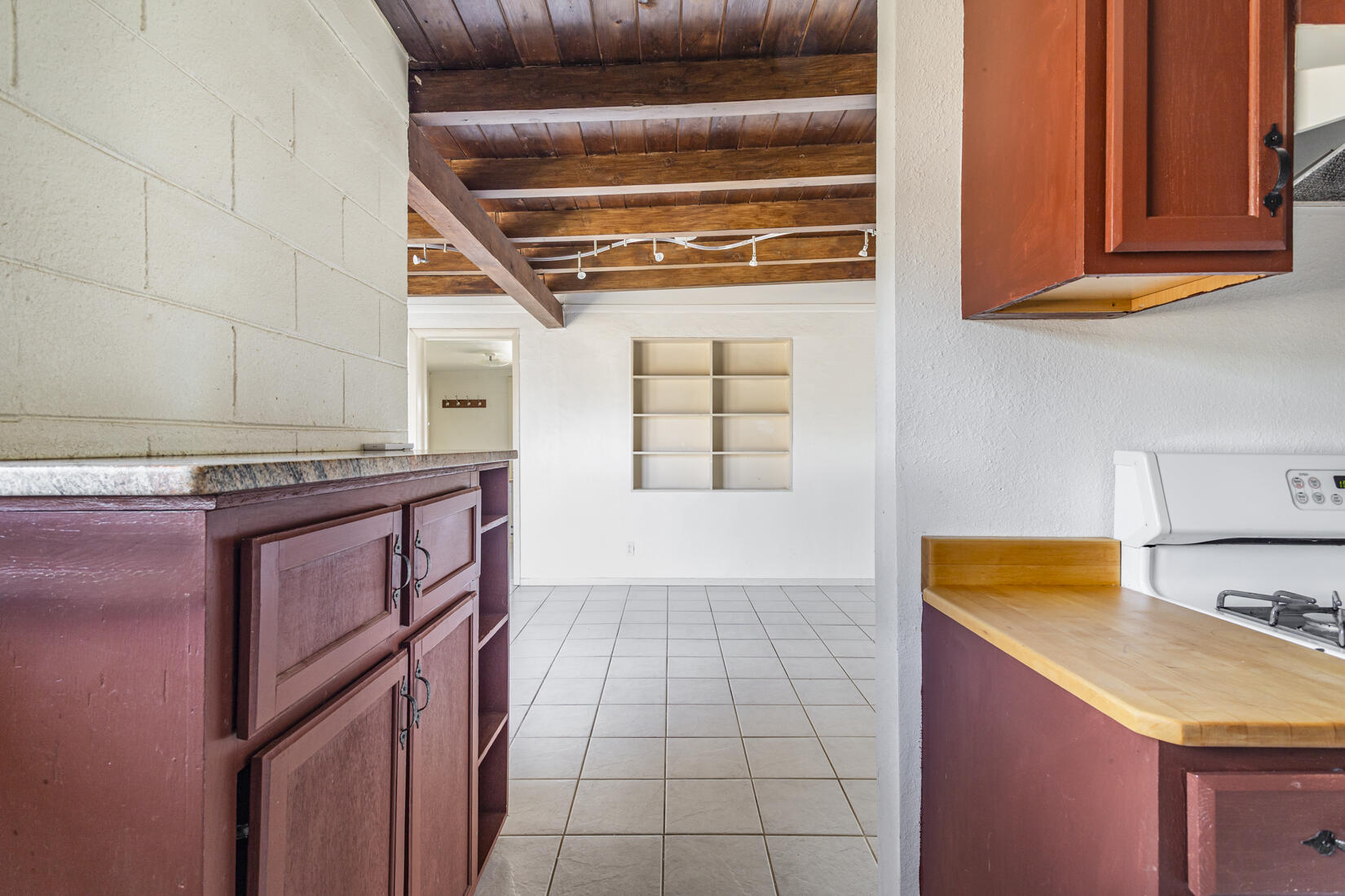 Photo 12 — 1139 Marron Circle NE