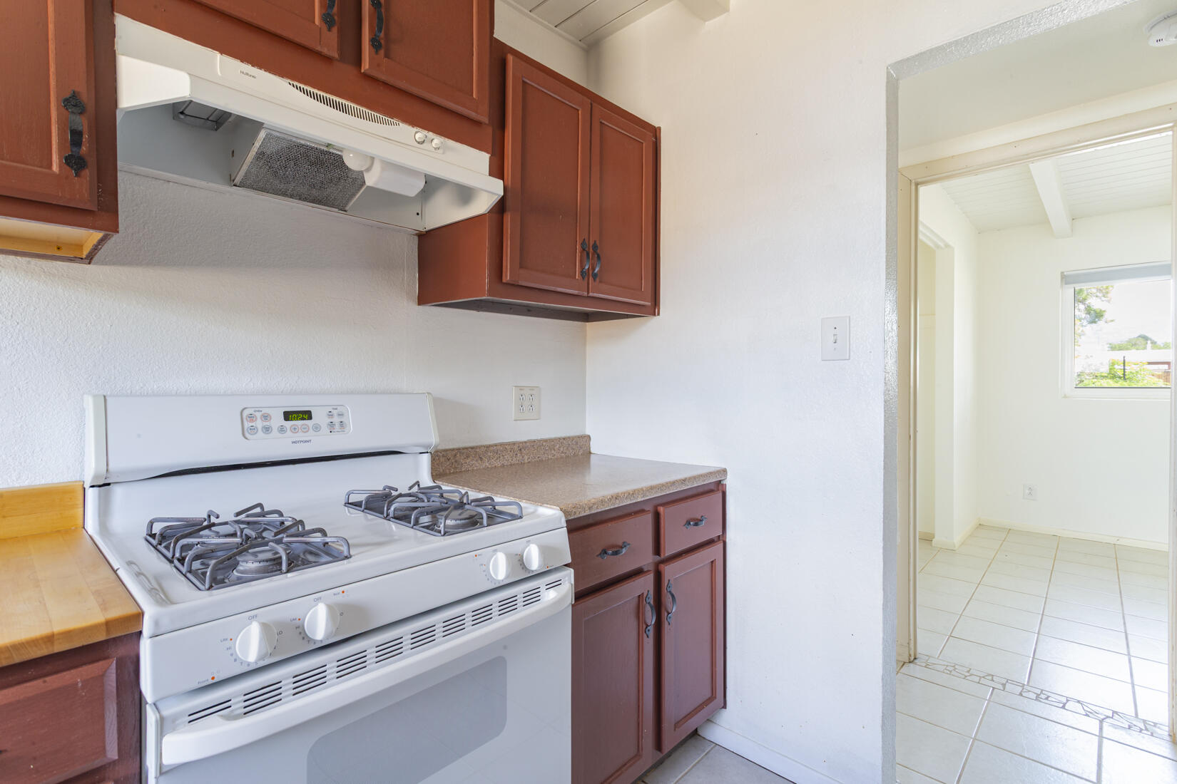 Photo 13 — 1139 Marron Circle NE
