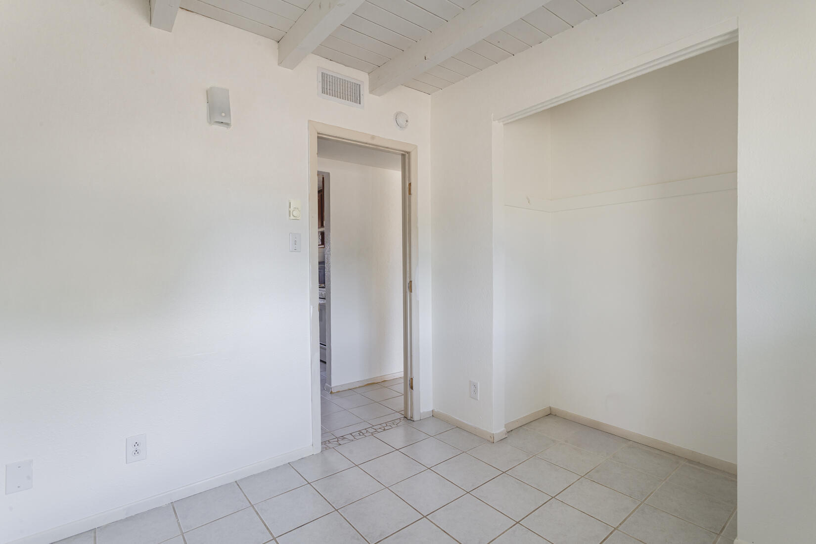 Photo 16 — 1139 Marron Circle NE