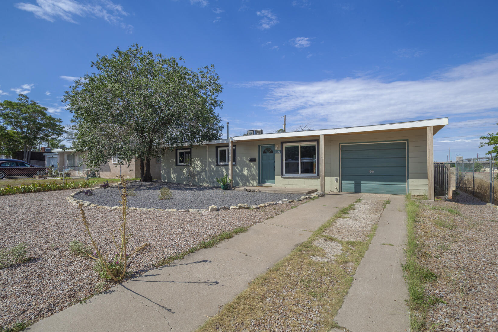 Photo 2 — 1139 Marron Circle NE