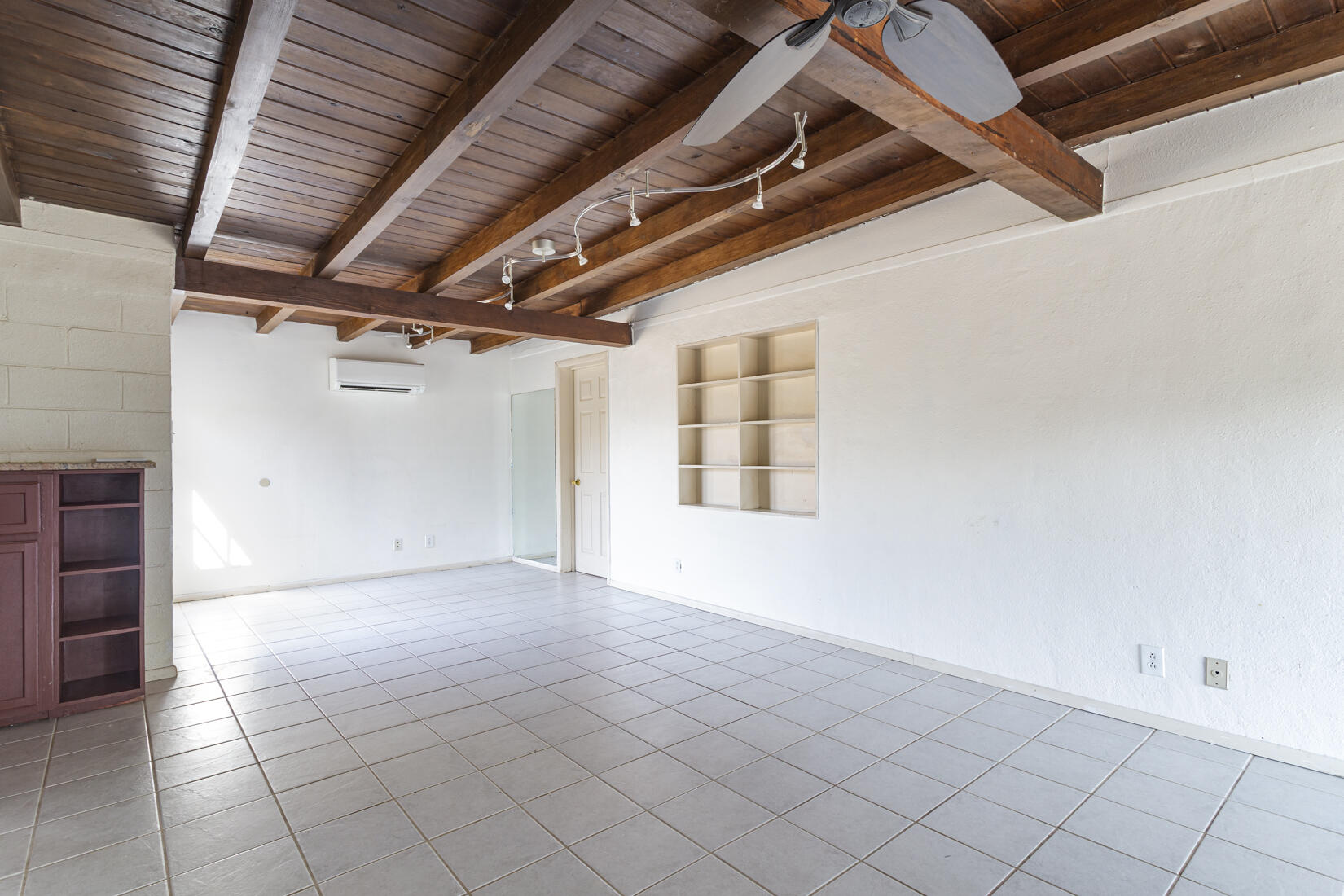 Photo 6 — 1139 Marron Circle NE